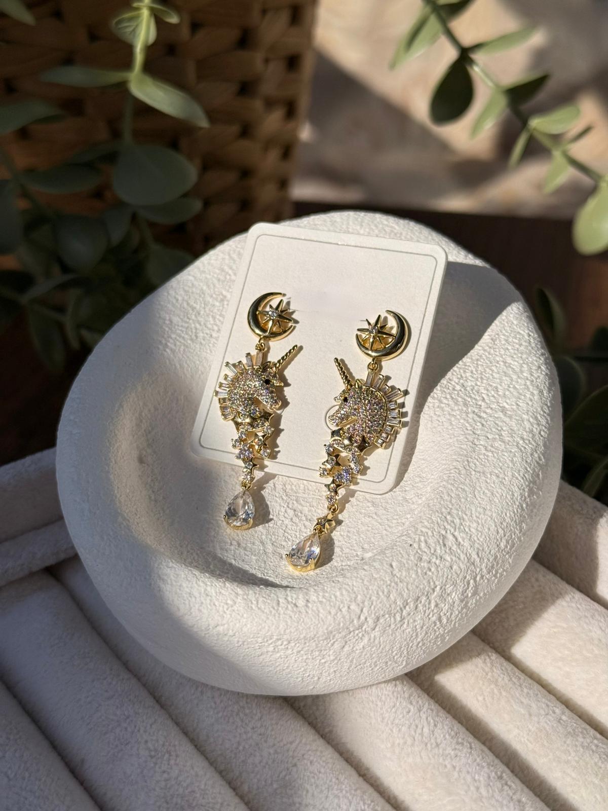 Xuping Zirkon Taşlı Deniz Atlı Küpe 1315