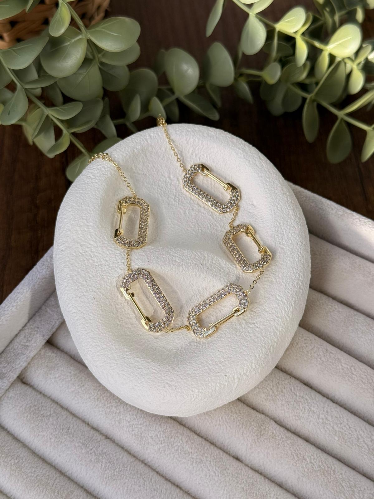 Zirkon Taşlı Özel Seri Bileklik 1310