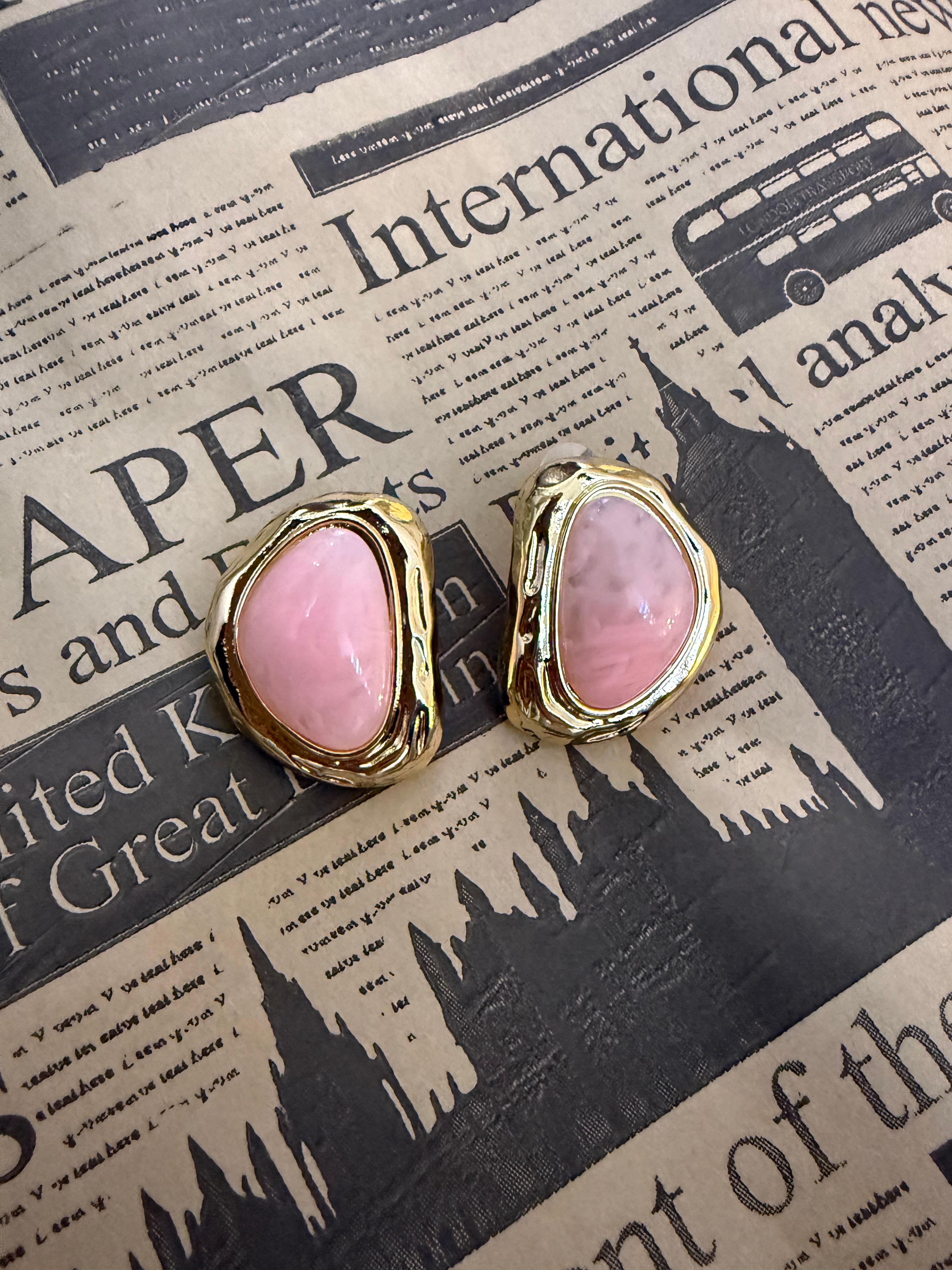 Özel Seri Pembe Gold Detaylı Küpe 1248