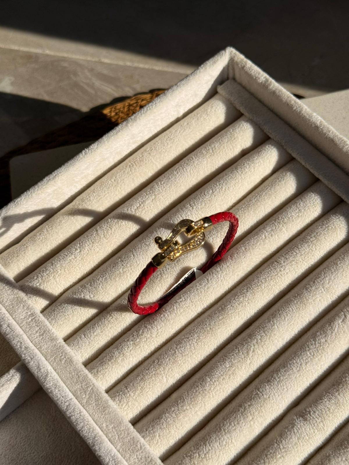 Özel Tasarım Bordo At Nalı Deri Bileklik 1107