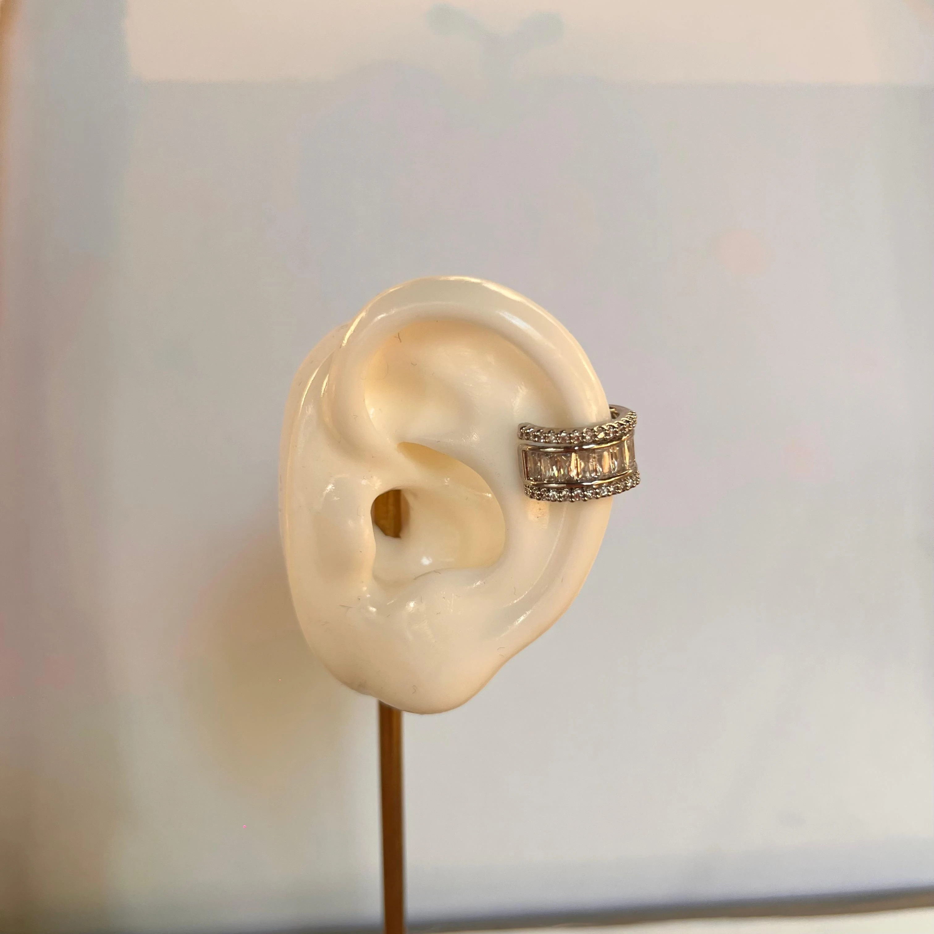 Zirkon Taşlı Silver Kıkırdak Küpe 1197