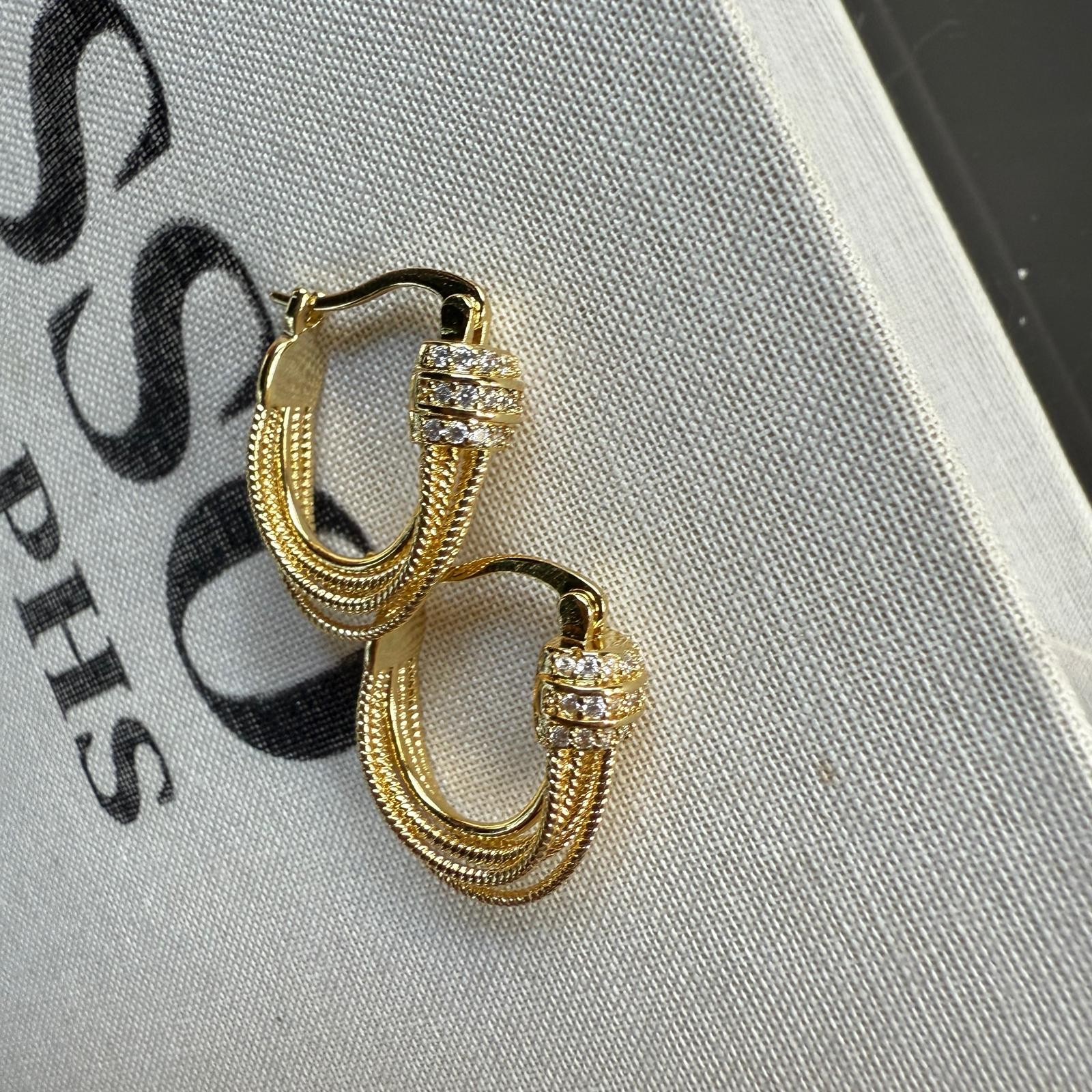 Özel Tasarım Gold Geometrik Küpe 975