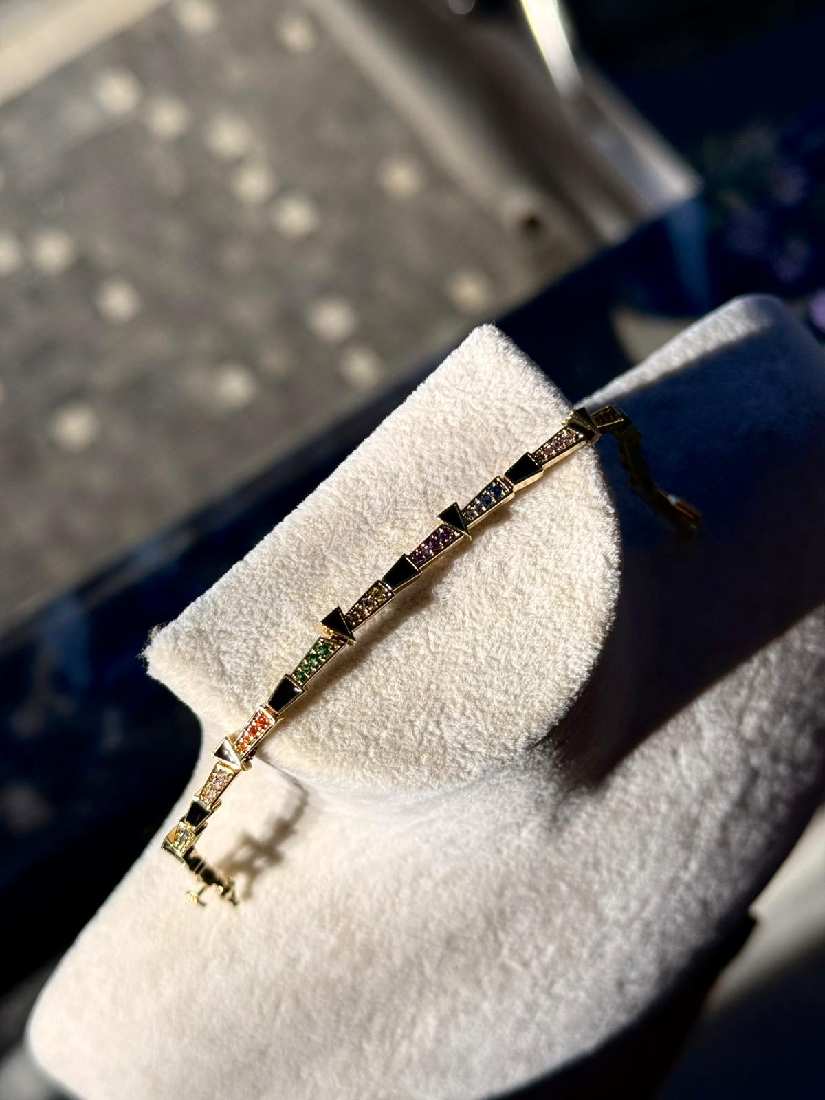 Özel Seri Renkli Taşlı Bileklik 1231