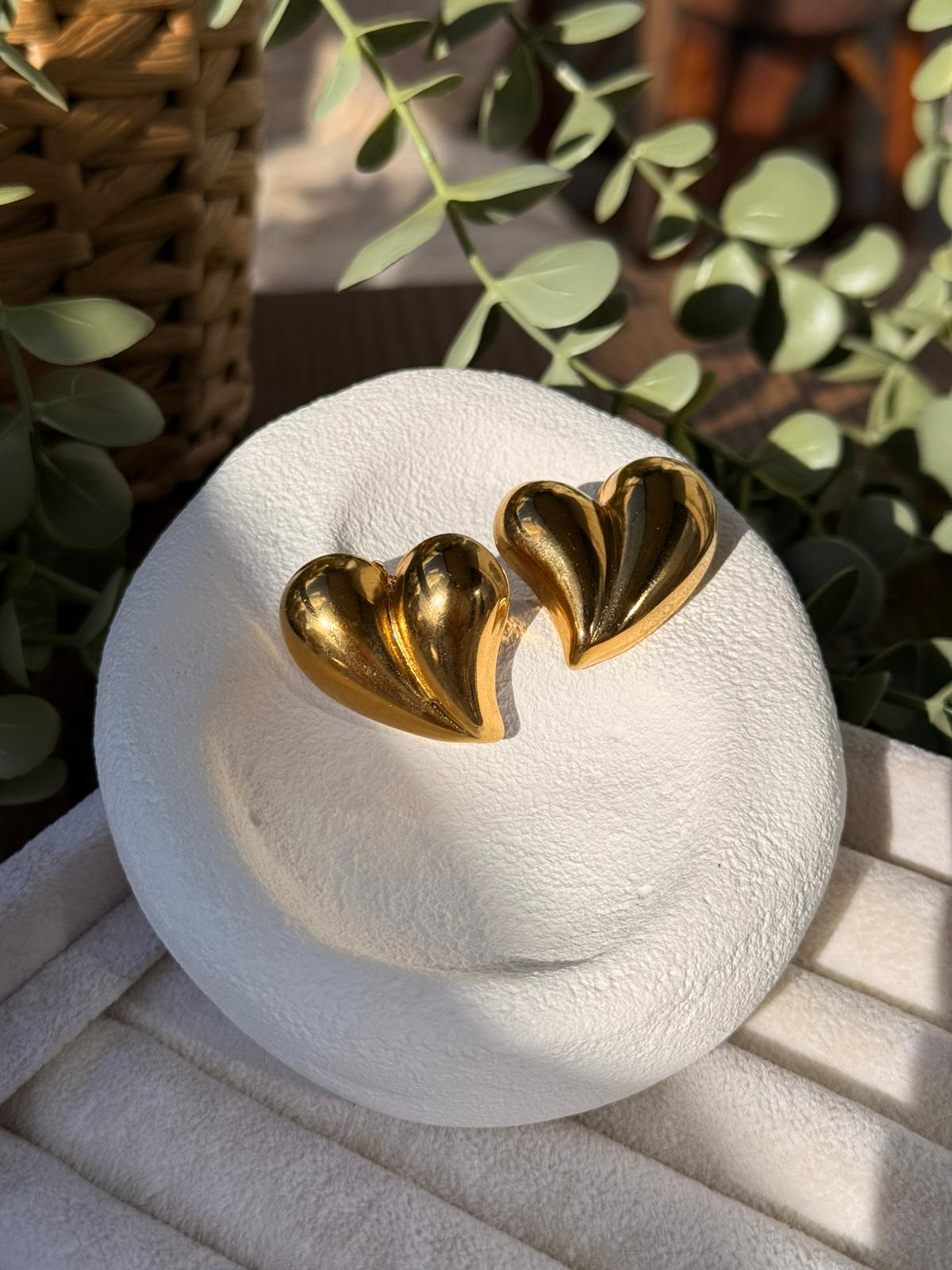 Çelik Kalpli Gold Küpe 1316