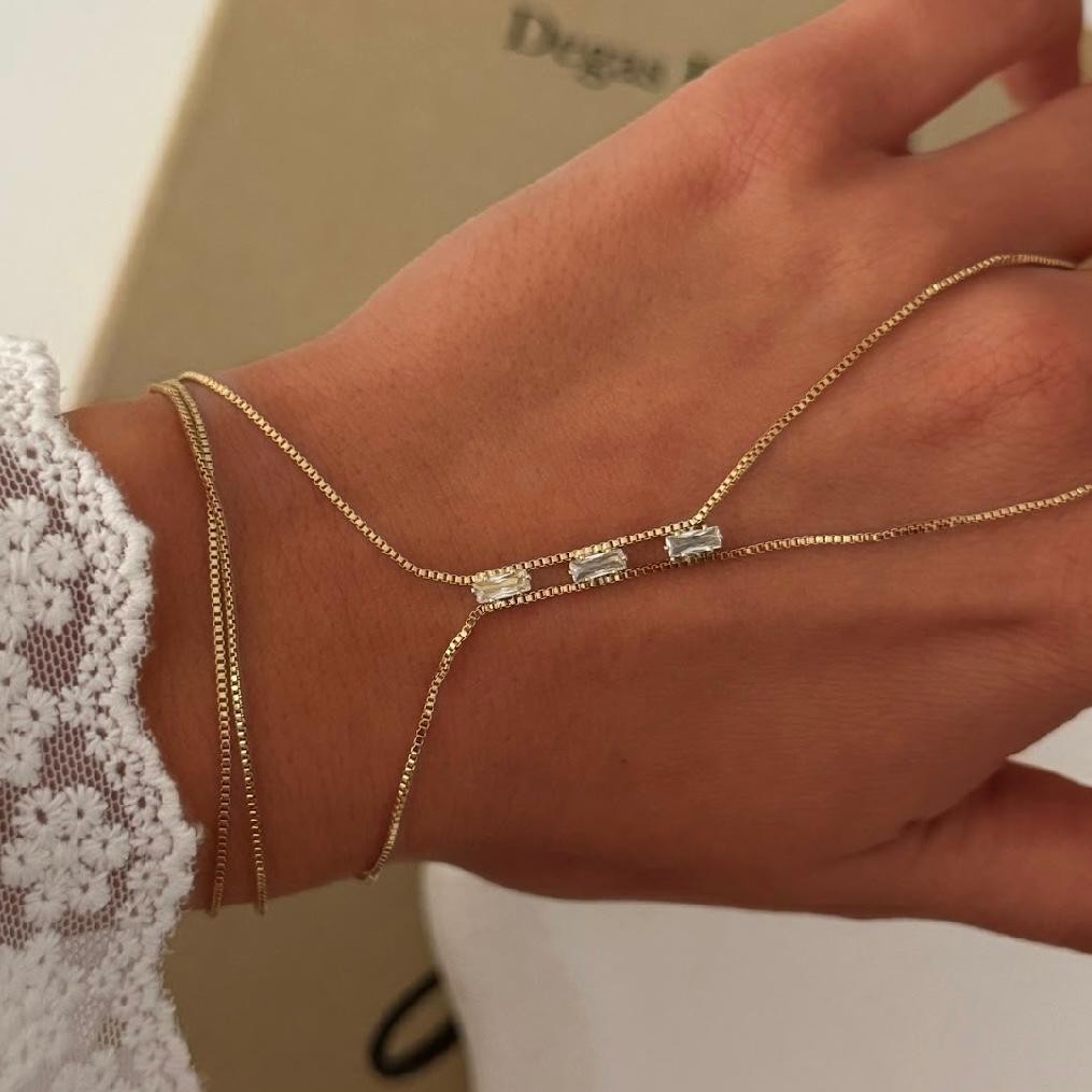 Gold Özel Tasarım Baget Taşlı Şahmeran 687