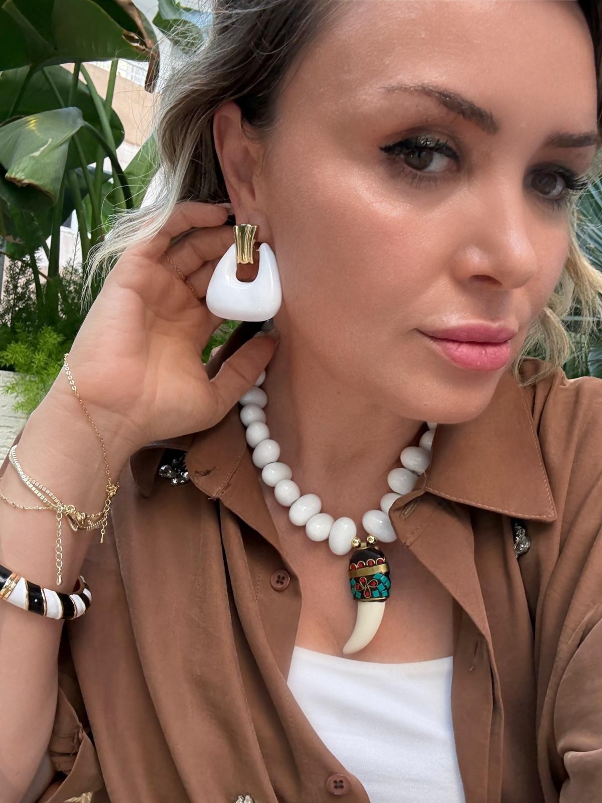 Shela Kombin Zr Model Beyaz Geometrik Küpe Zr Model Beyaz Fil Diş Uçlu Kolye 940