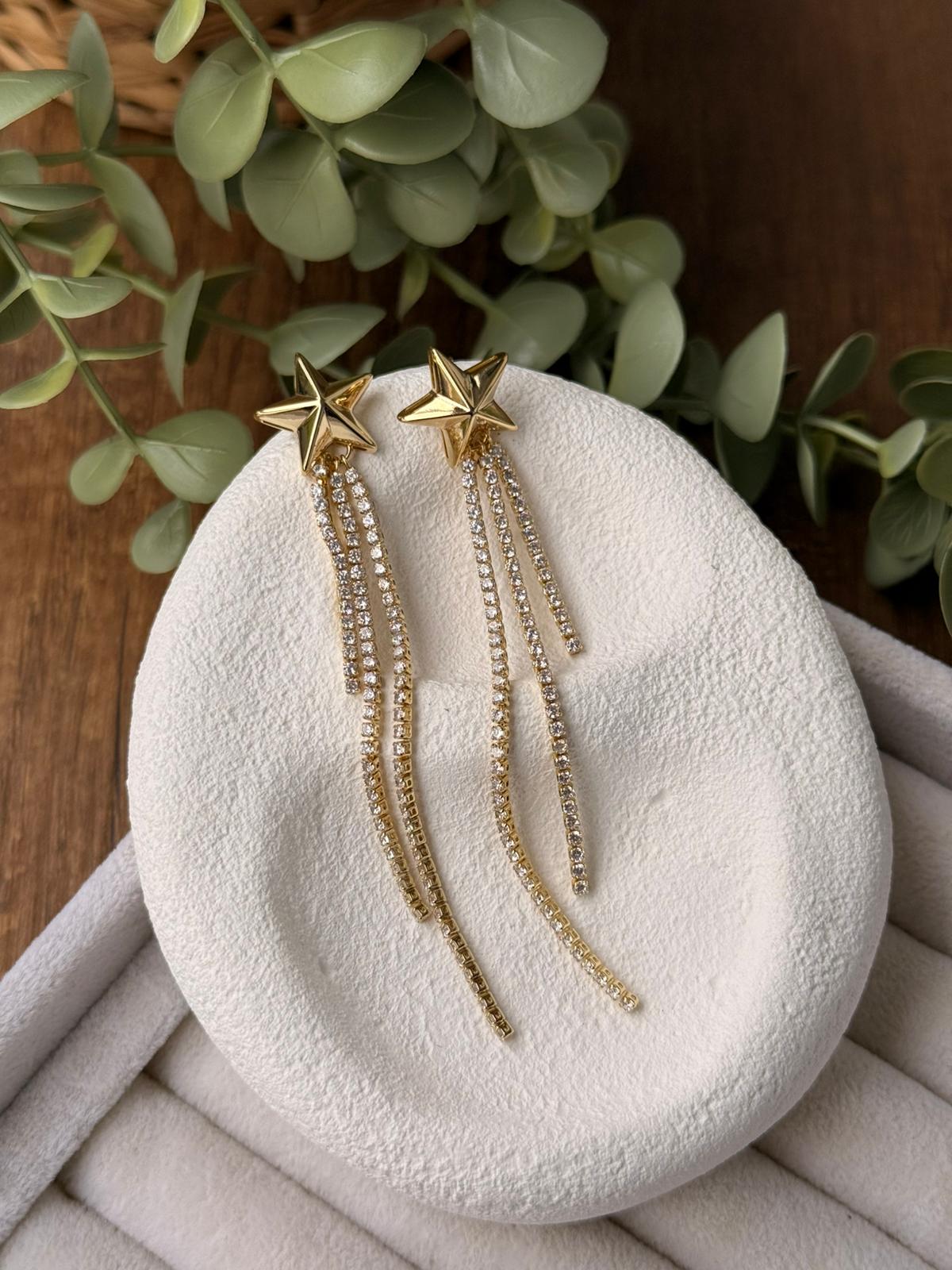 Xuping Yıldız Detay Sallantılı Küpe 1293