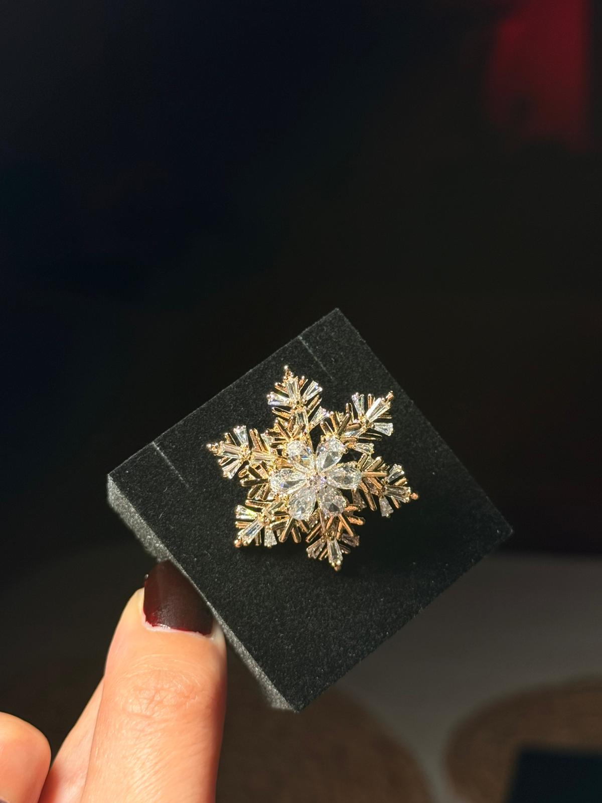 Zirkon Taşlı Kar Tanesi Gold Broş 1279