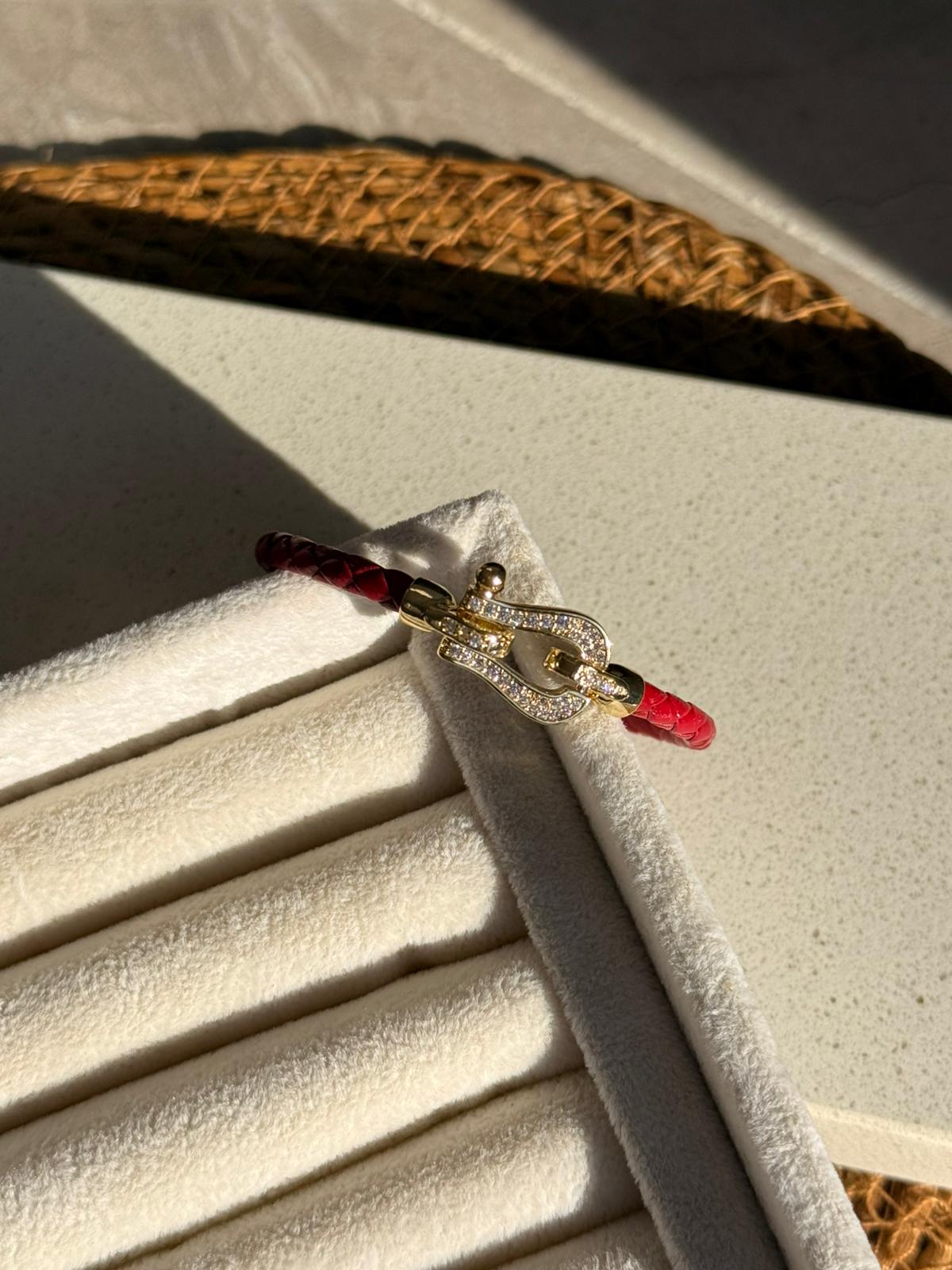 Özel Tasarım Bordo At Nalı Deri Bileklik 1107