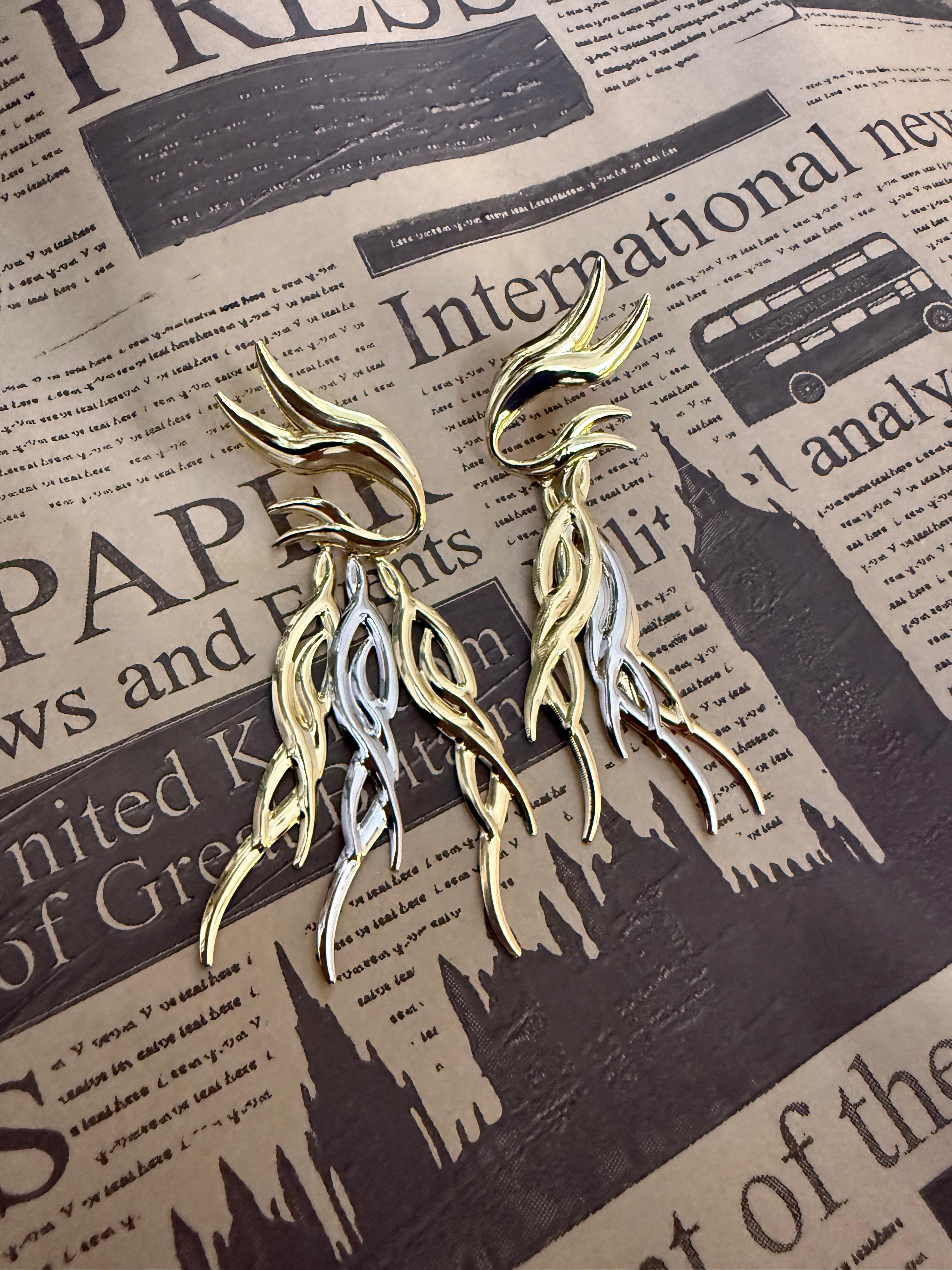 Zr Model İki Renkli Sallantılı Küpe 1237