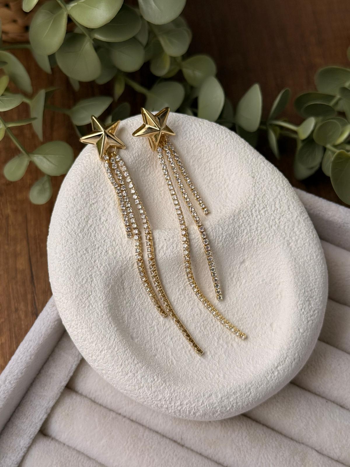 Xuping Yıldız Detay Sallantılı Küpe 1293