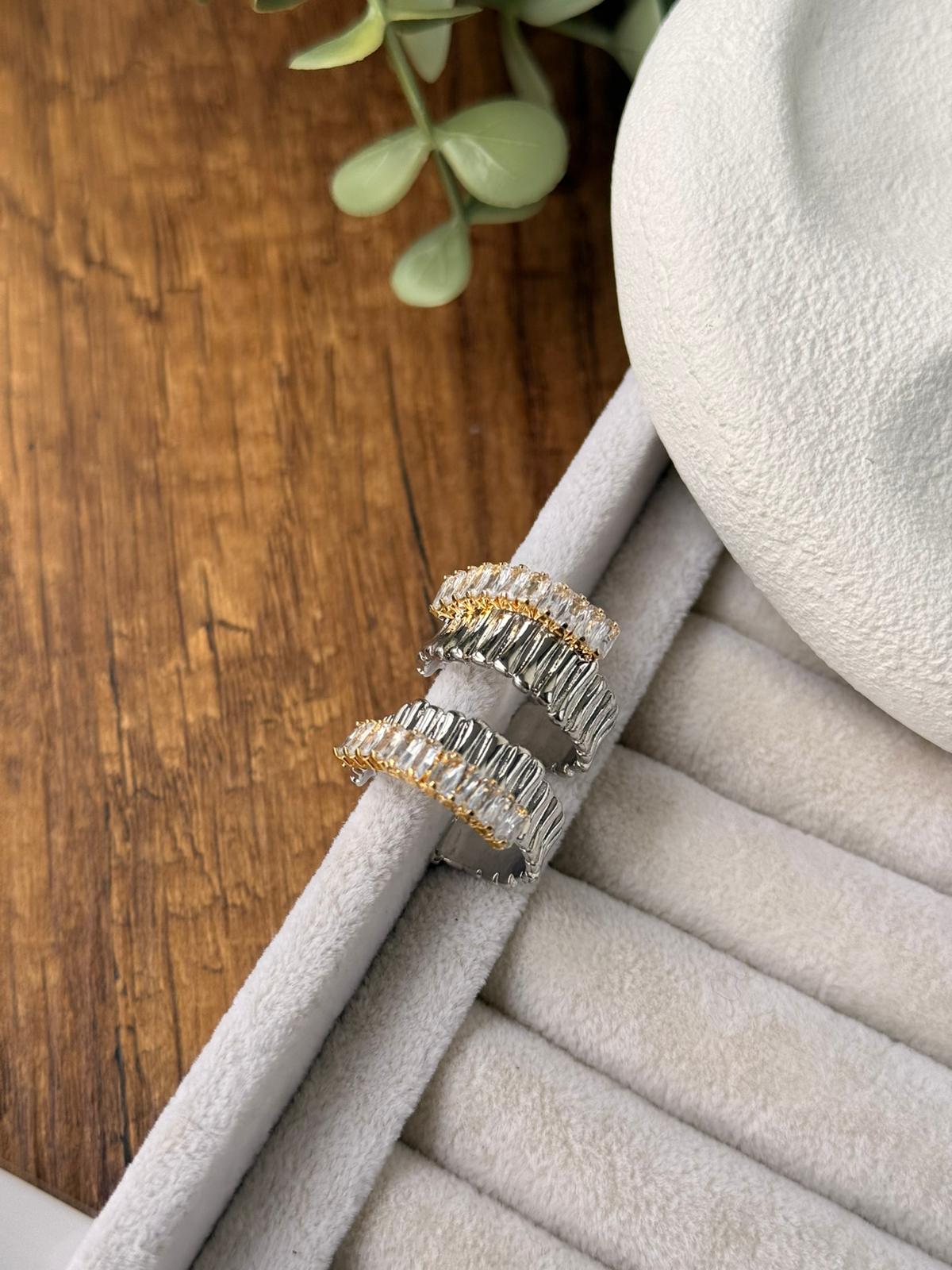 İki Renk Baget Taşlı Halka Küpe 1301