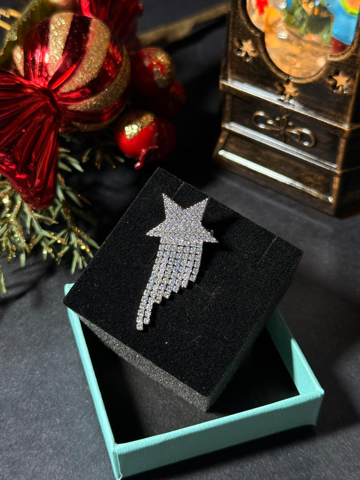 Zirkon Taşlı Yıldız Sallantılı Silver Broş 1278