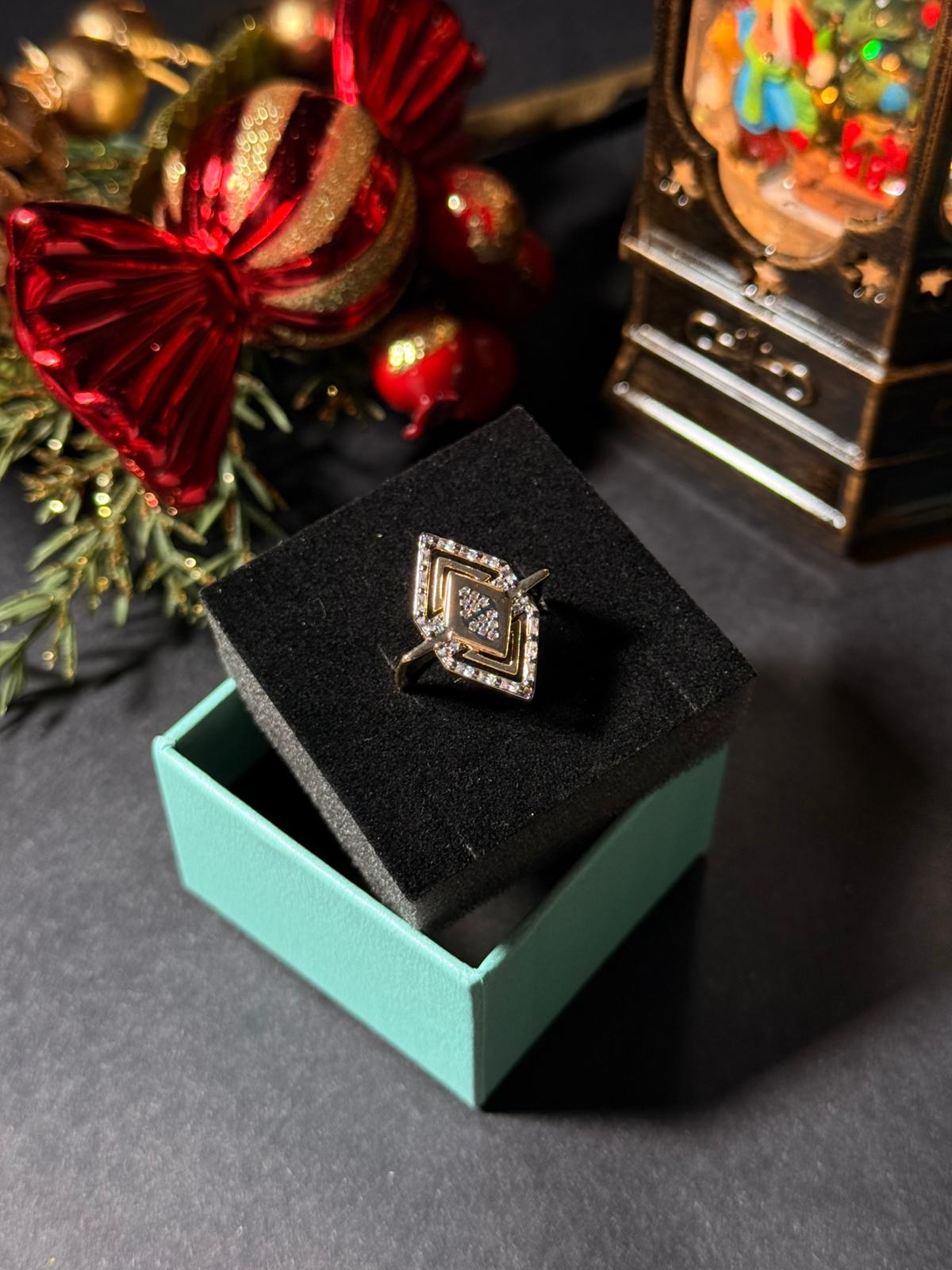 Zirkon Baget Taşlı Gold Yüzük 1271