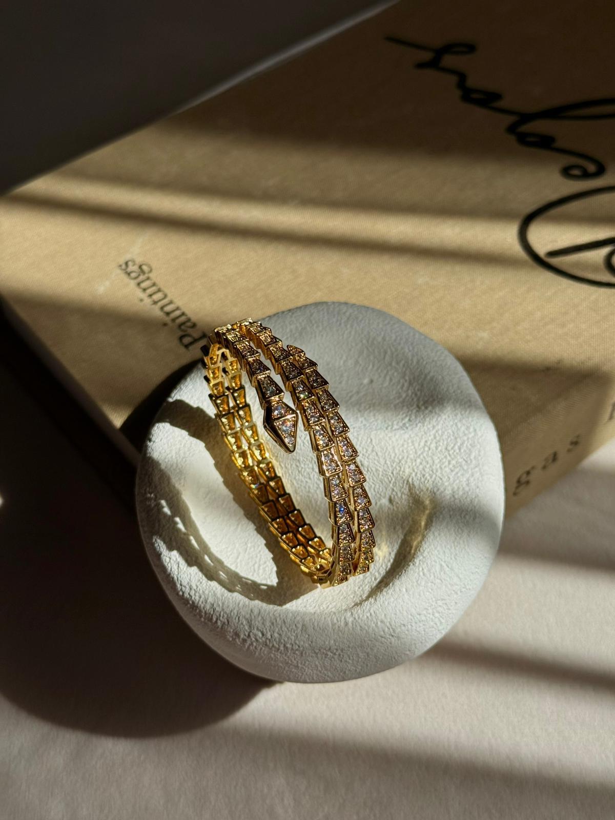 BG Model Zirkon Taşlı  Gold Bileklik 706