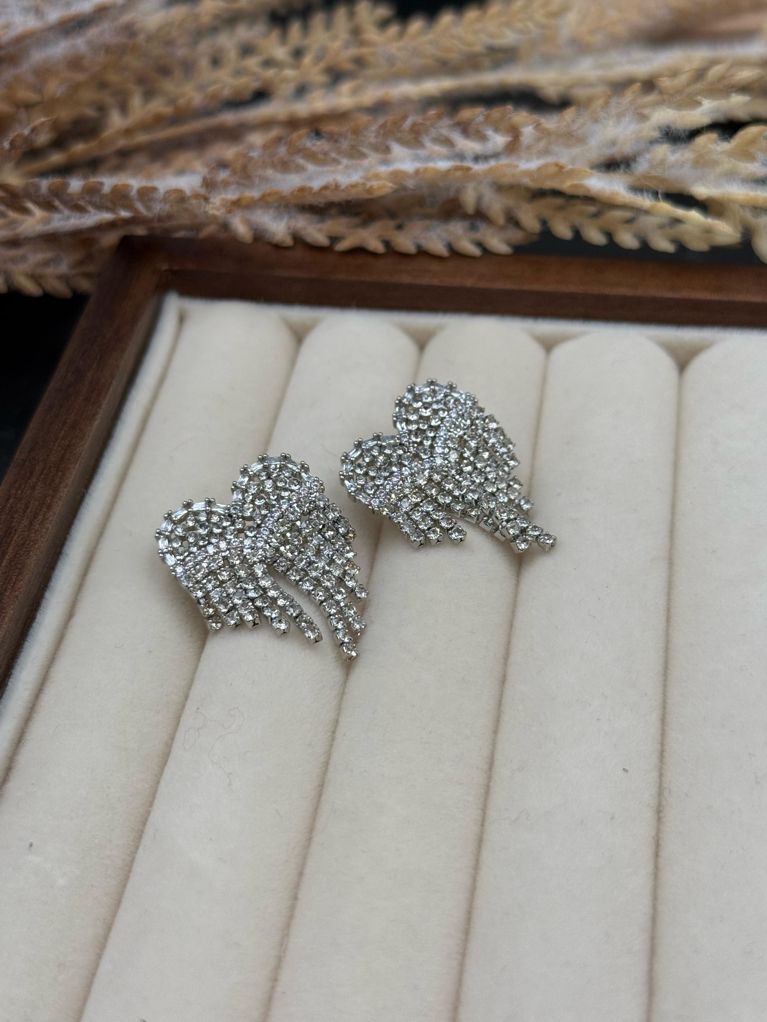 Kalpli Taşlı Silver Vip Küpe 341