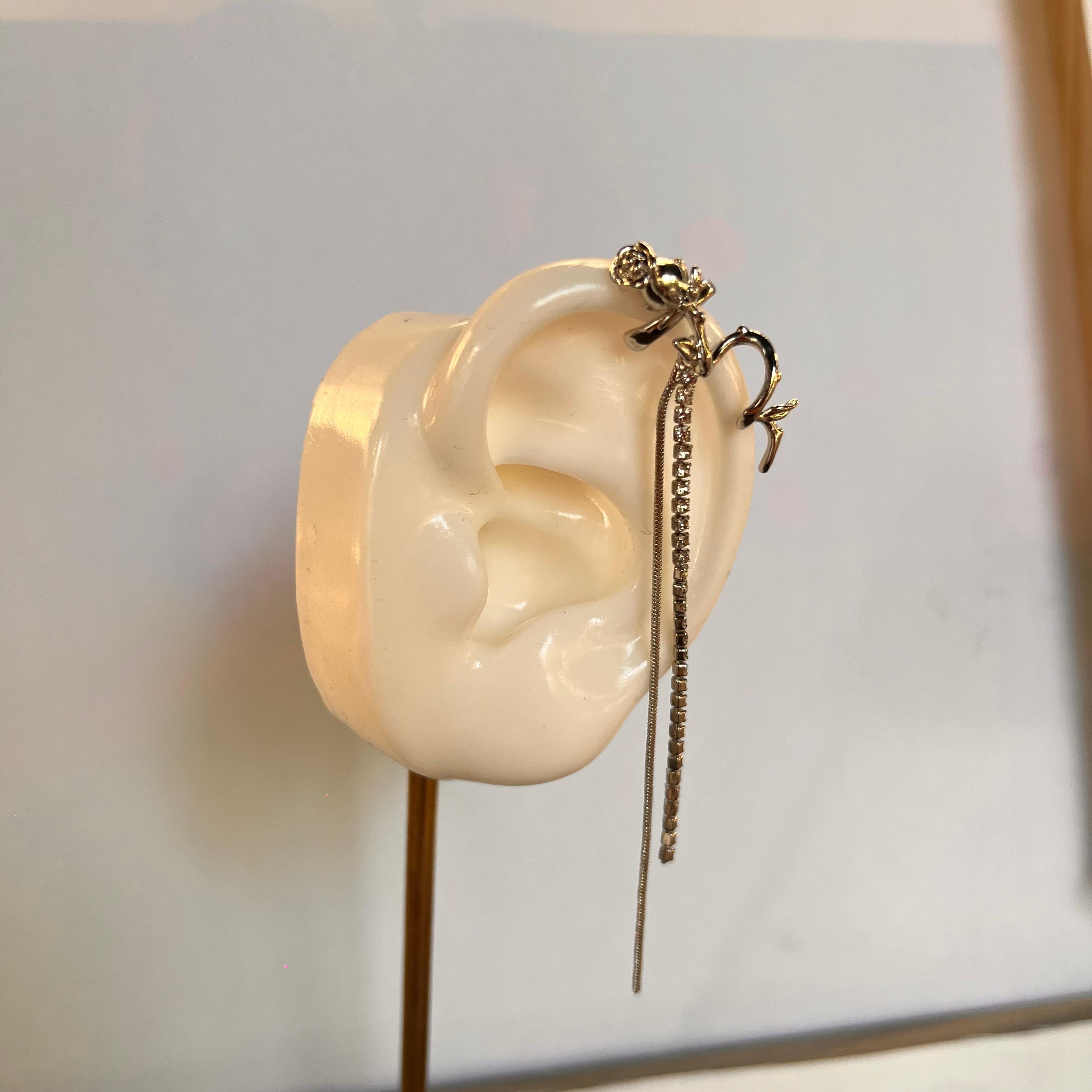 Zirkon Taşlı Su Yolu Gül Sallantılı Kıkırdak Küpe 1200