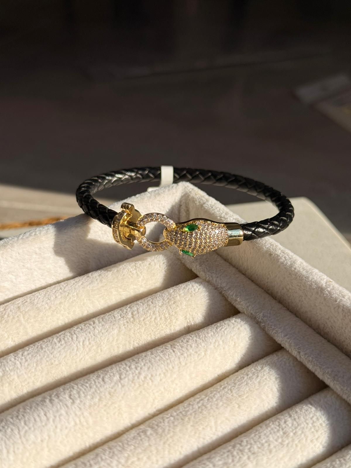 Özel Seri Zirkon Taşlı Siyah Yılan Deri Bileklik 1112