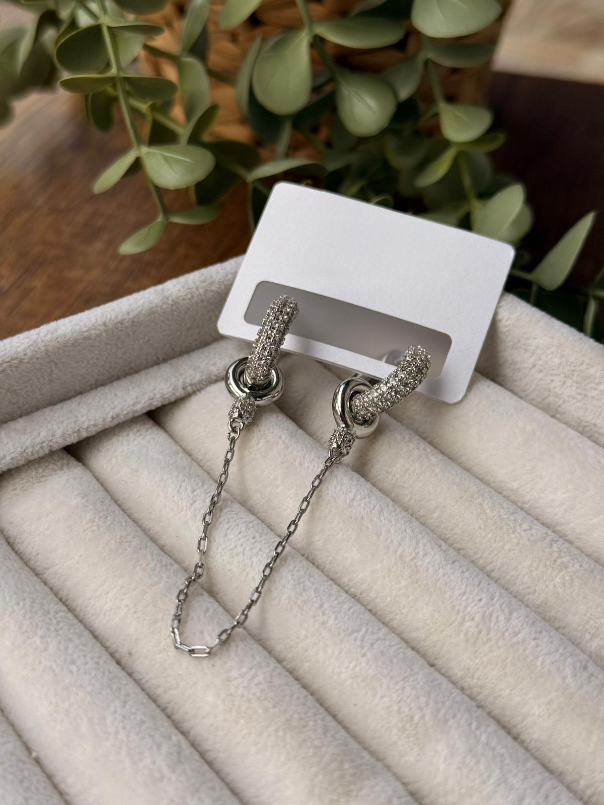 Zirkon Taşlı Halka Çift Taşlı Çıkarılabilir Zincir Detaylı Silver Küpe 1288