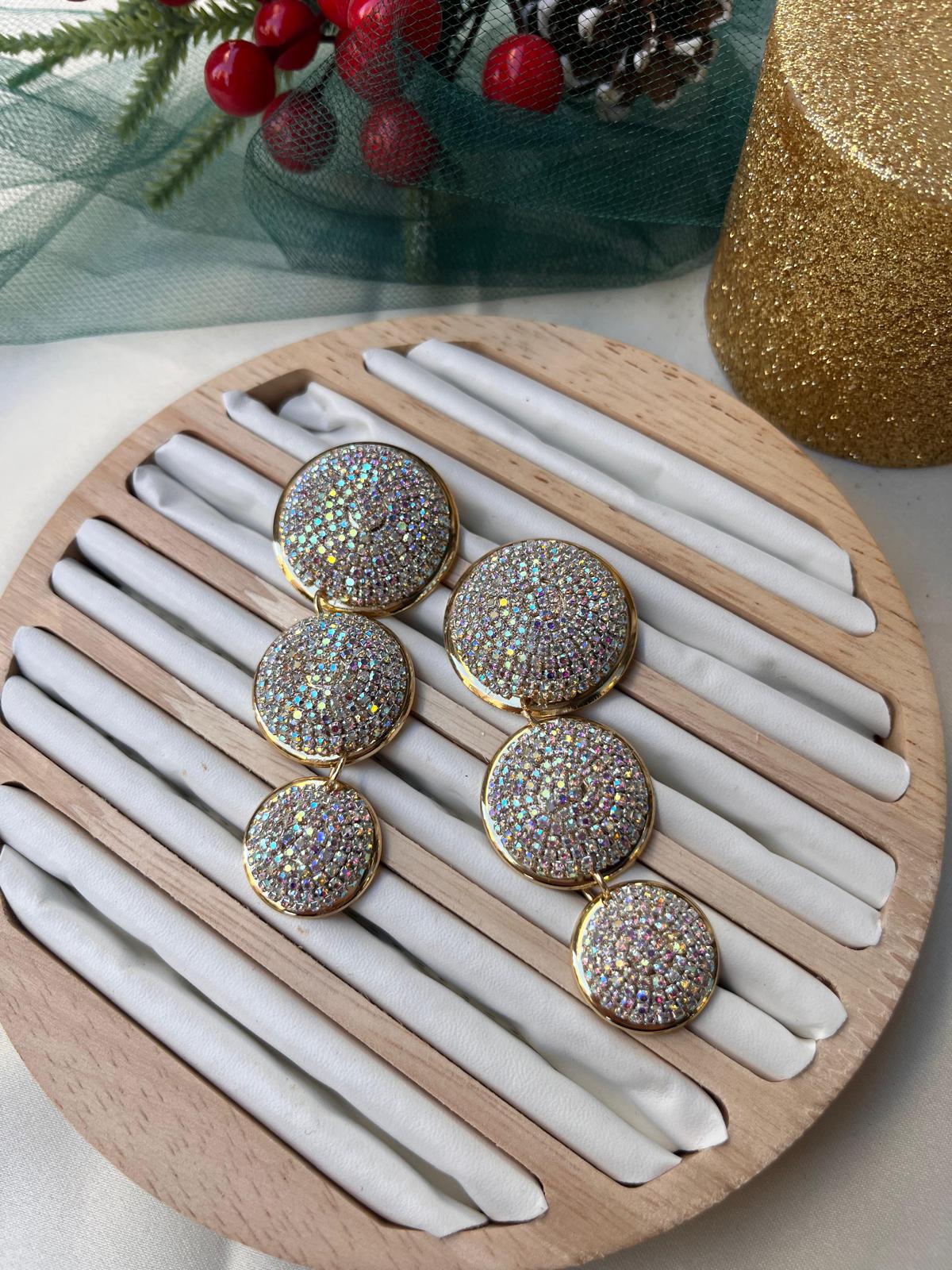 Taşlı  VİP küpe 051