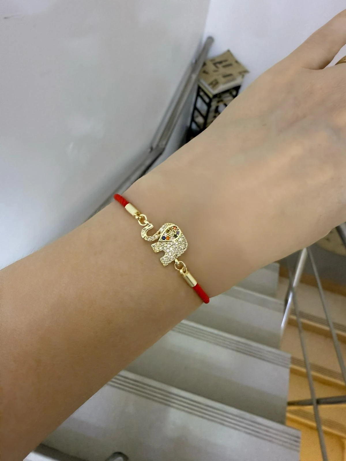 Kırmızı İp Fil Detaylı Şans Bilekliği 1250