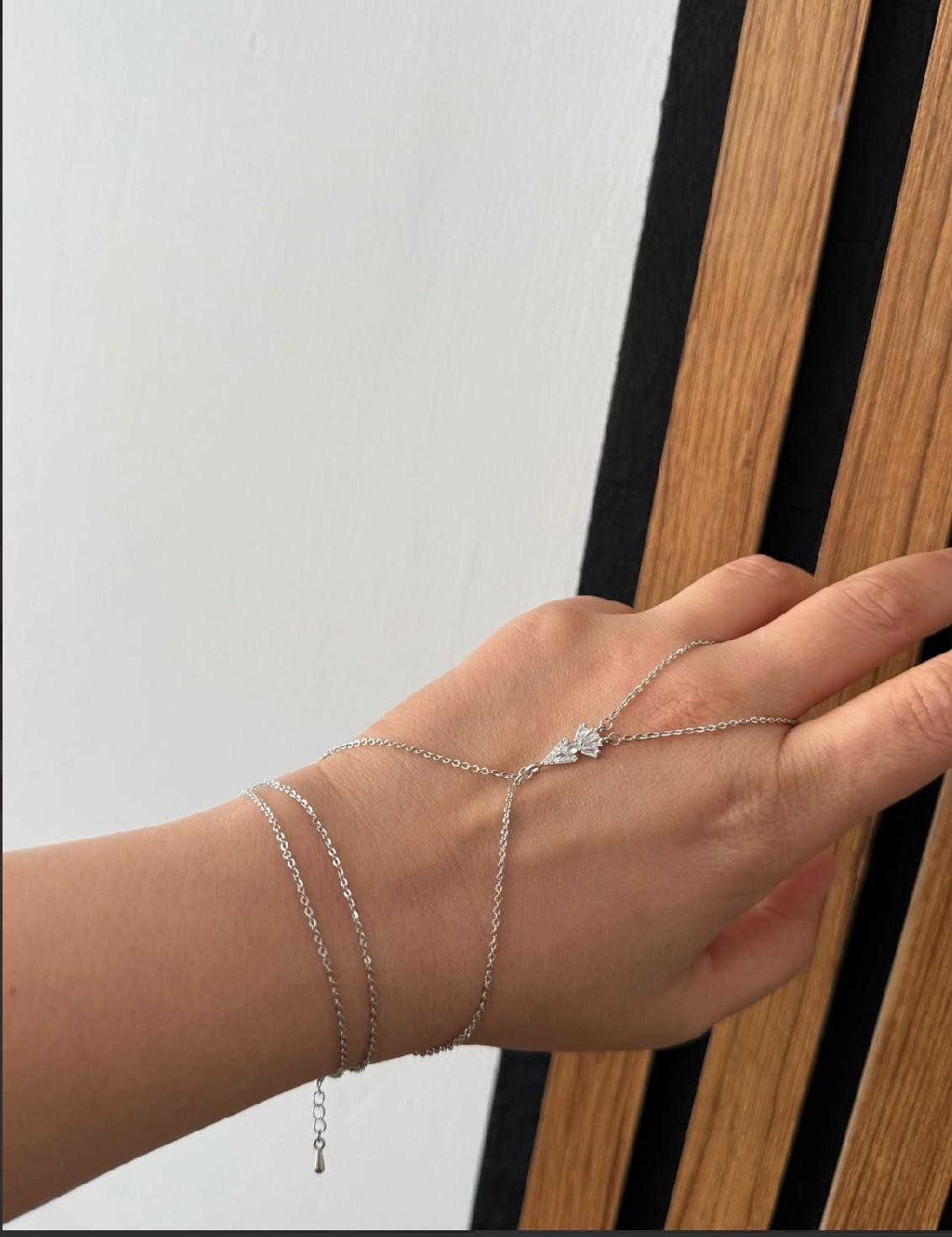 Silver Taşlı Minimalist Şahmeran 676