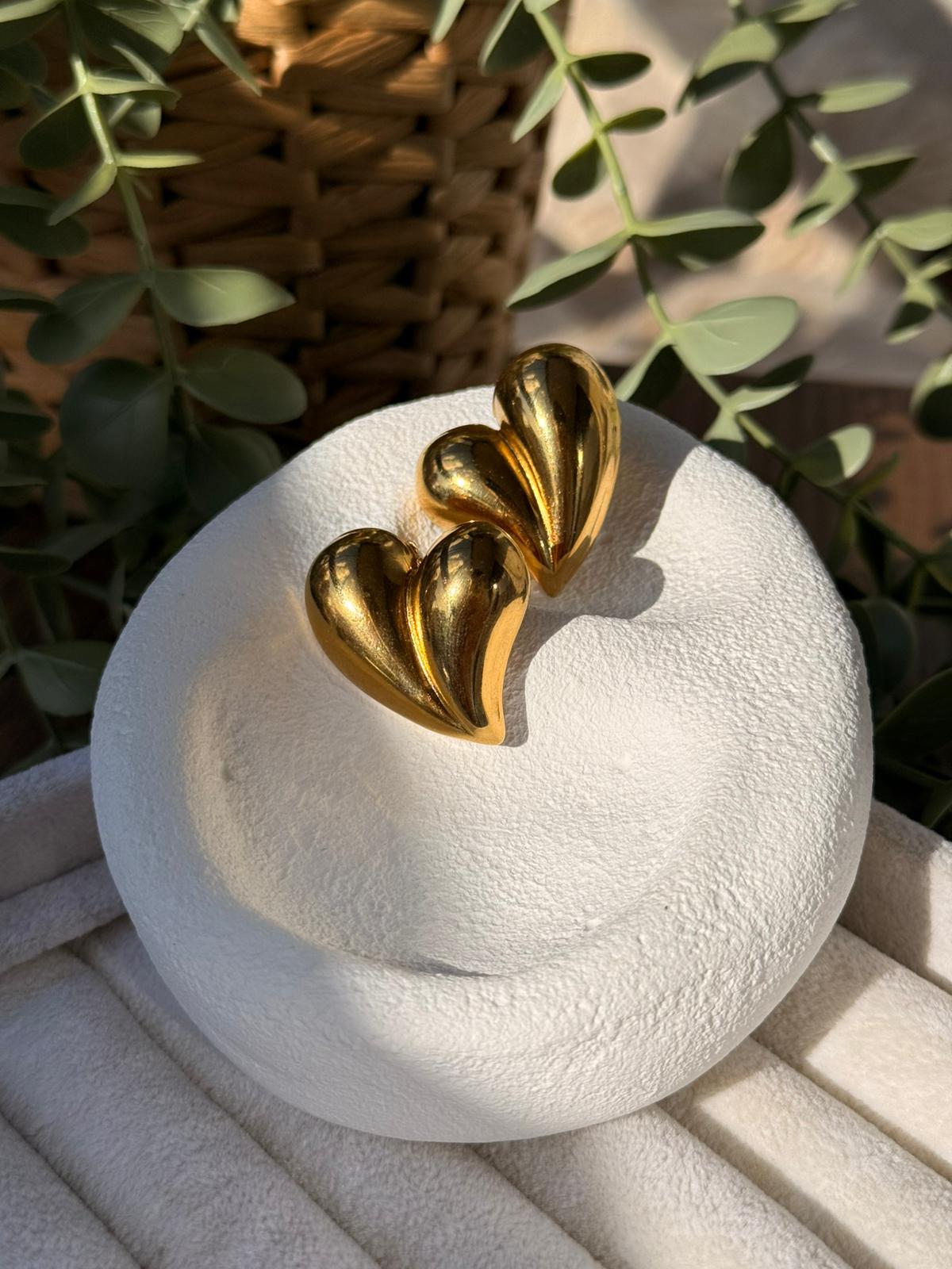 Çelik Kalpli Gold Küpe 1316