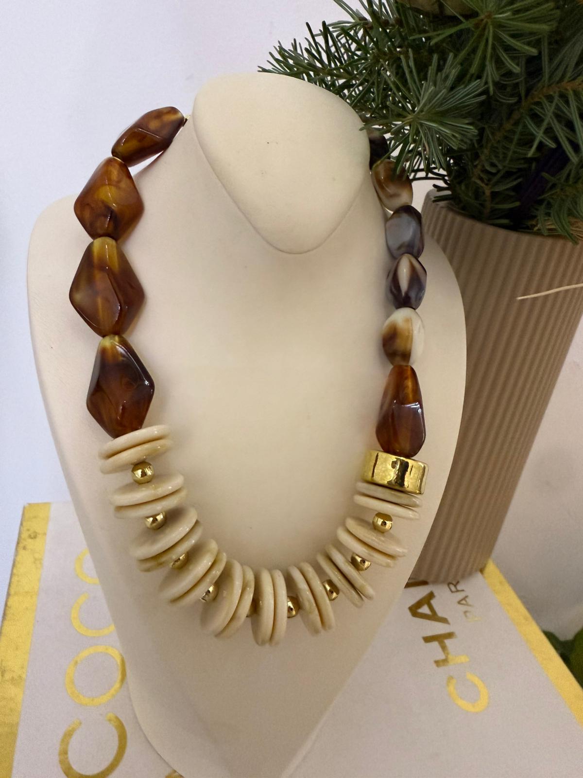 Krem Kahve Boncuklu Elegant Şık Kolye 1255