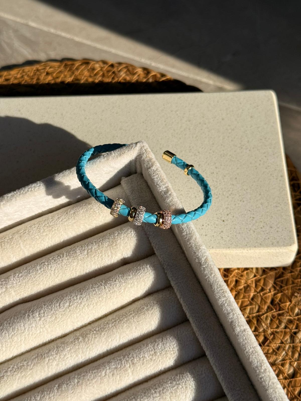 Özel Tasarım Mavi Zirkon Taşlı Bileklik 1110