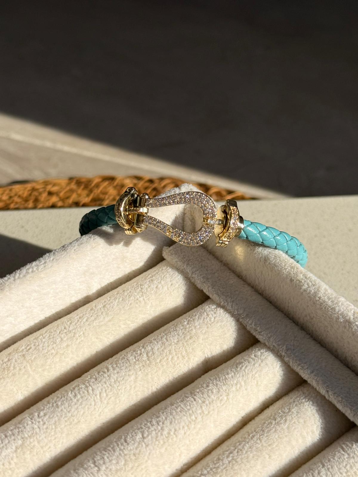 Özel Tasarım Mavi At Nalı  Deri Bileklik 1107