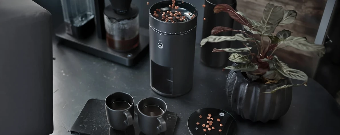 Wilfa Uniform 58mm Flat Dişli Tartılı Kahve Öğütücü Siyah  (Demleme Kahve Hediyeli)