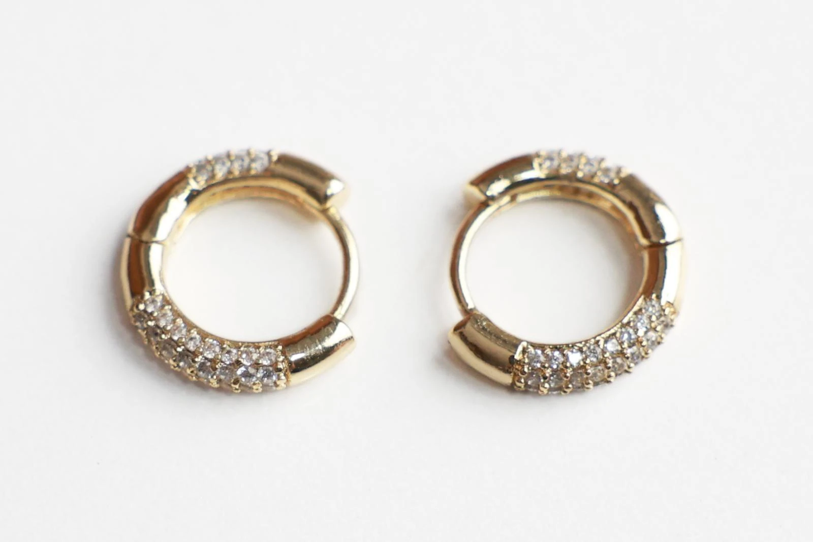 Sonche Taşlı Halka Küpe SNC-3008