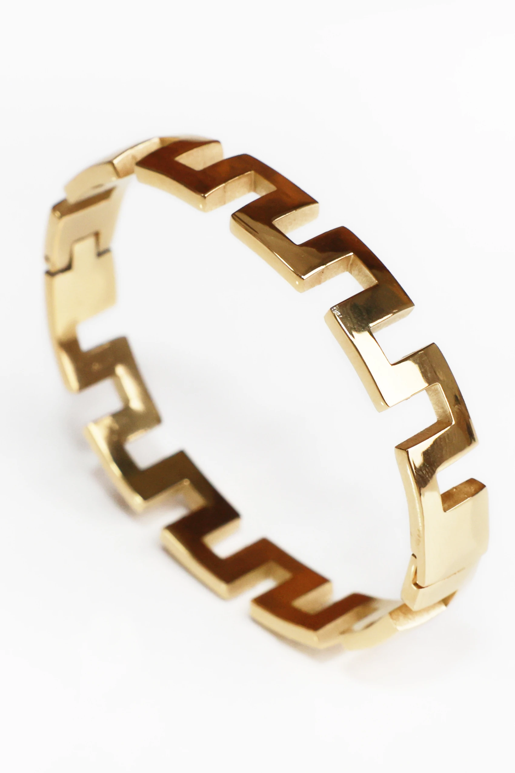 Sonche Sıra Altın Rengi Kelepçe 1050