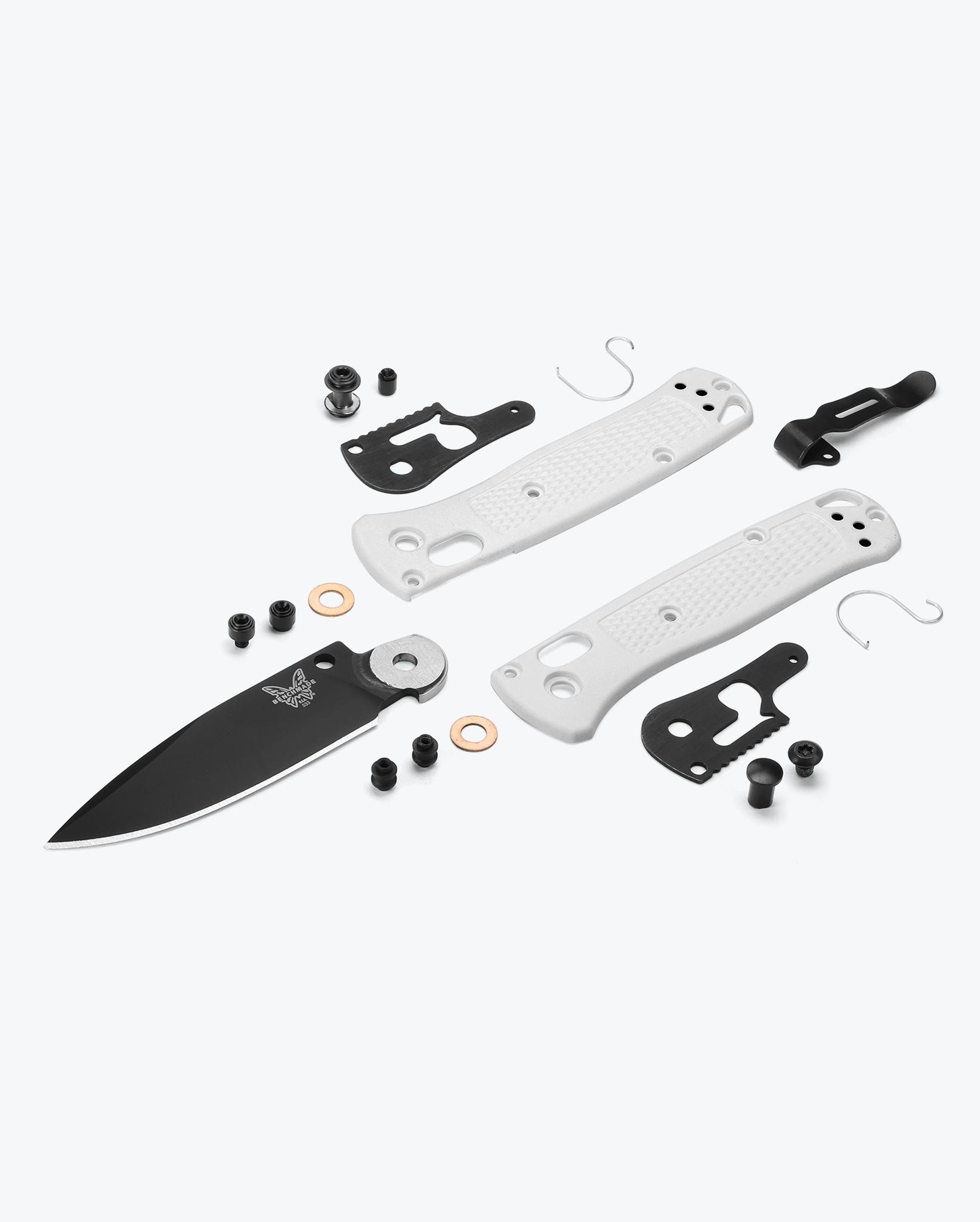 Benchmade Mini Bugout® White Grivory® Black Cerakote® Çakı