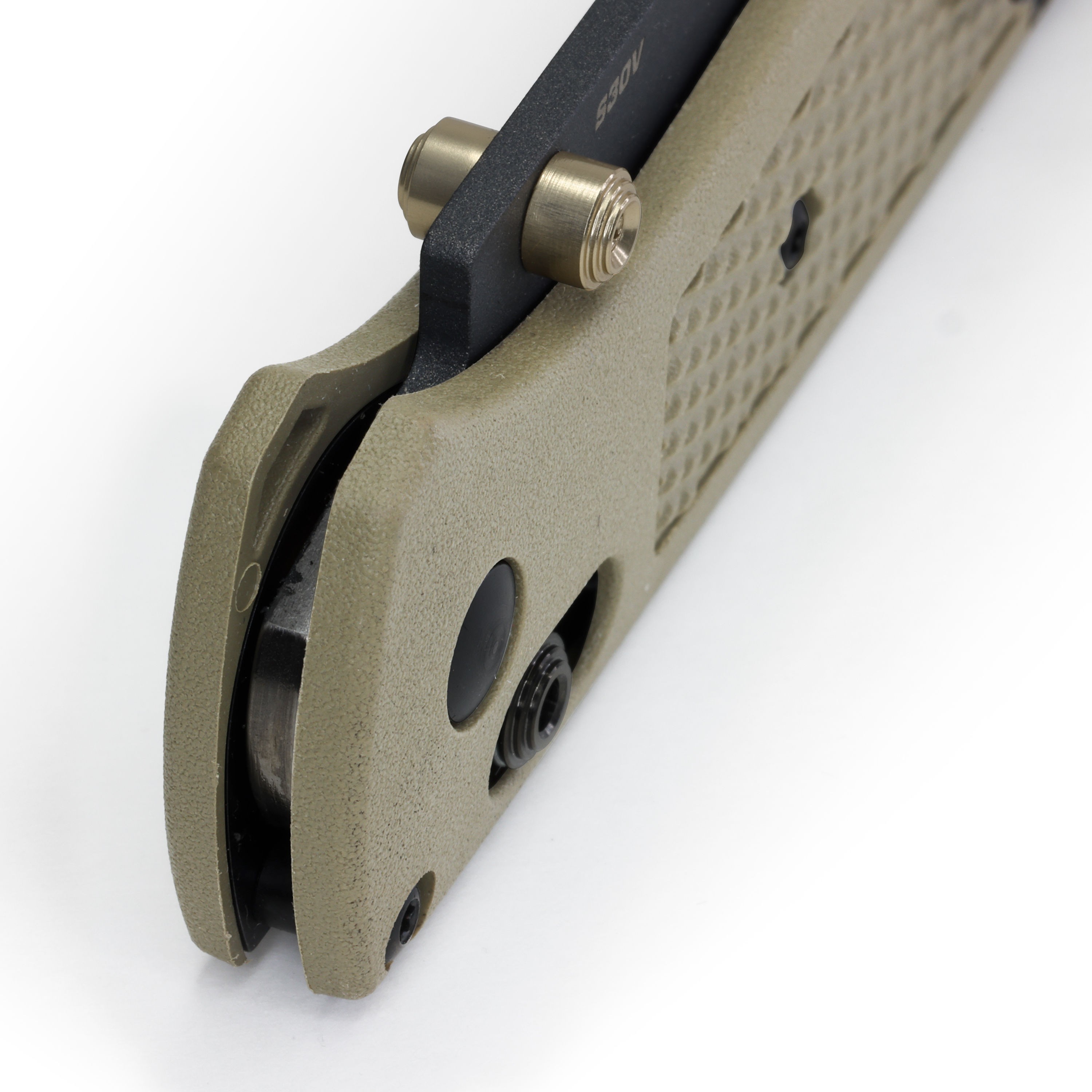 Benchmade Bugout® Ranger Green Grivory® Smoked Grey Cerakote® Çakı