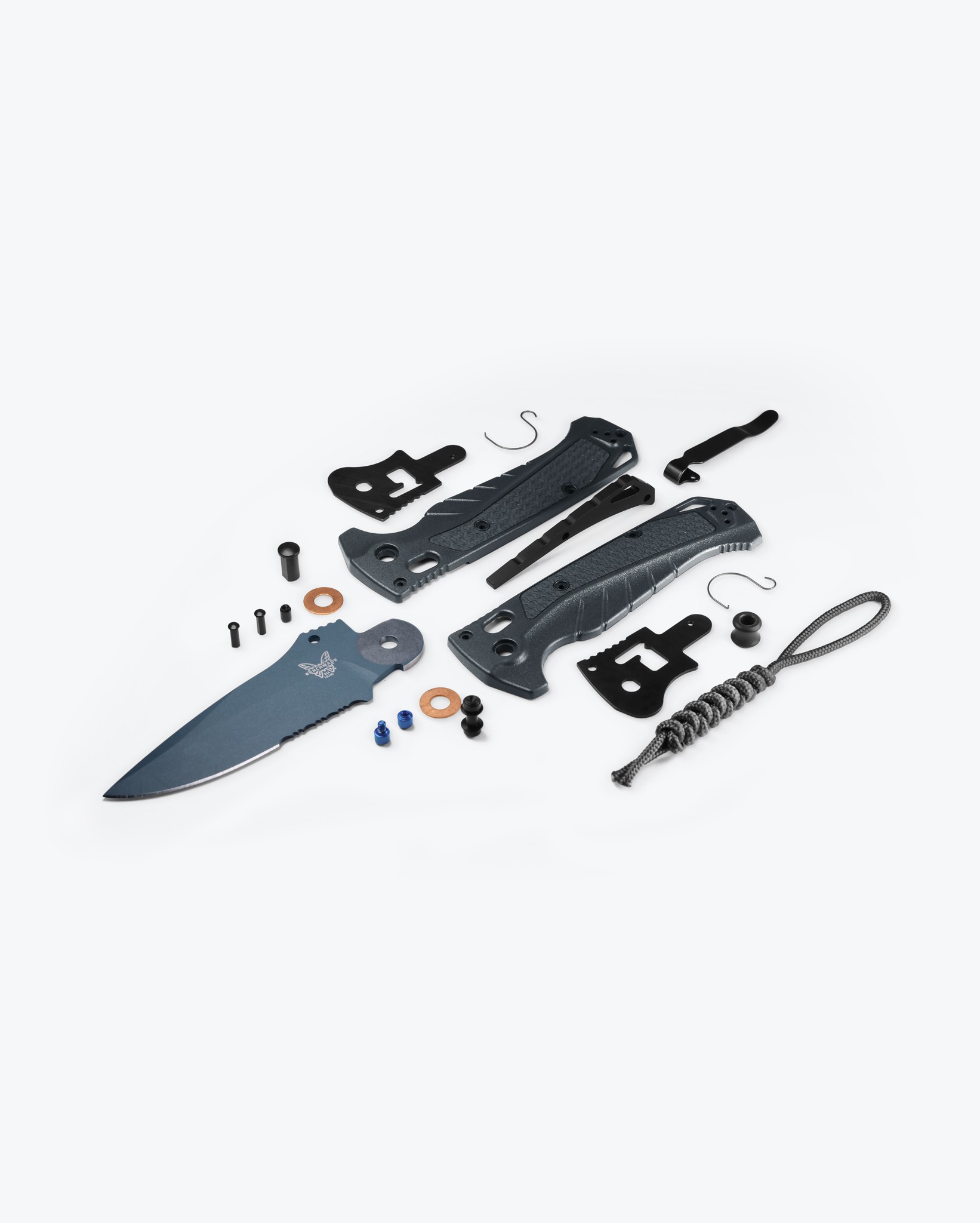 Benchmade Adira™ Tempest Gray Grivory® Serrated Magnacut Cerakote ‘‘Dark Water’’ Çakı