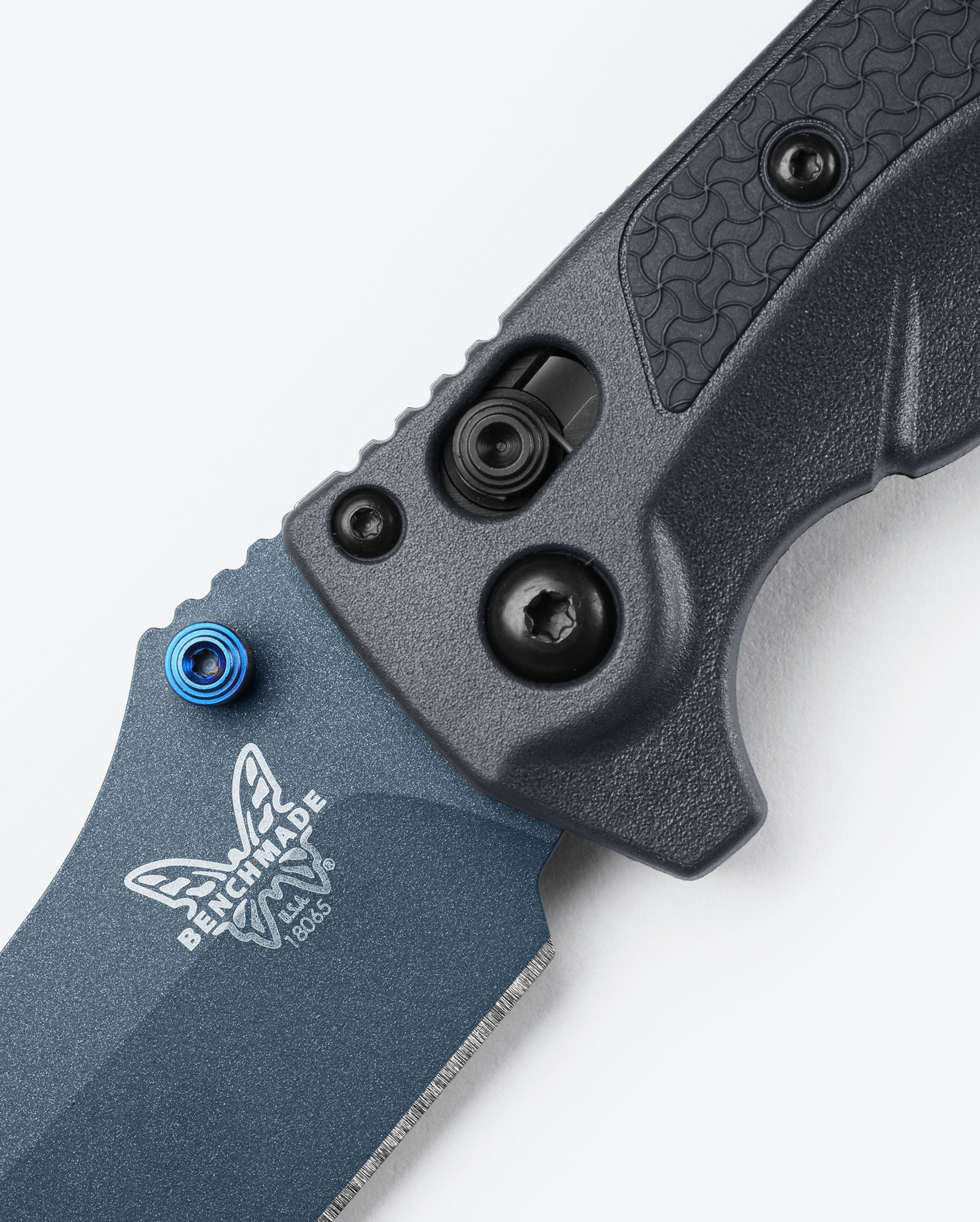 Benchmade Mini Adira™ Tempest Gray Grivory® Magnacut Cerakote ‘‘Dark Water’’ Çakı