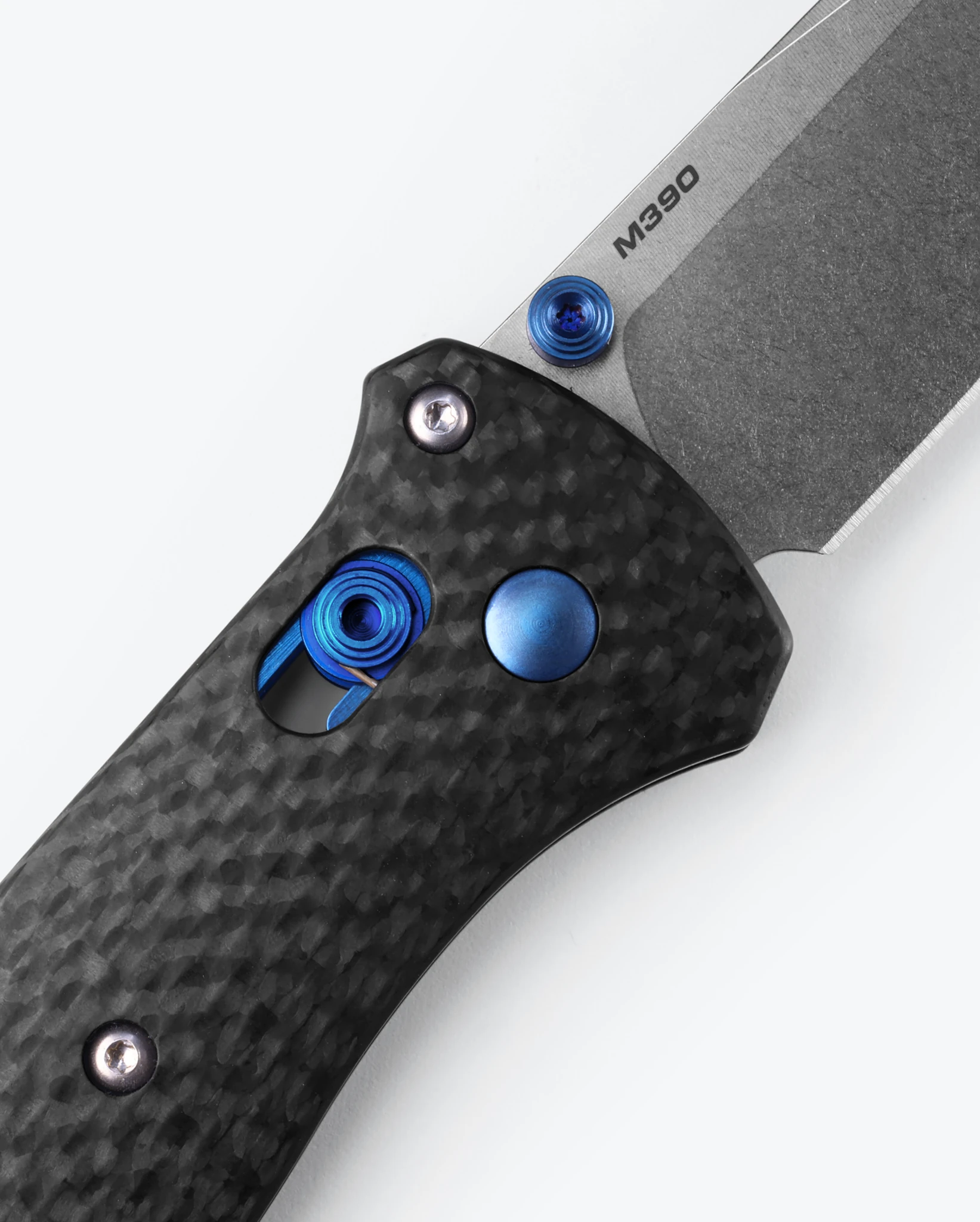 Benchmade Bailout® Carbon Fiber Tanto Stonewash (M390) Blue Accents Çakı