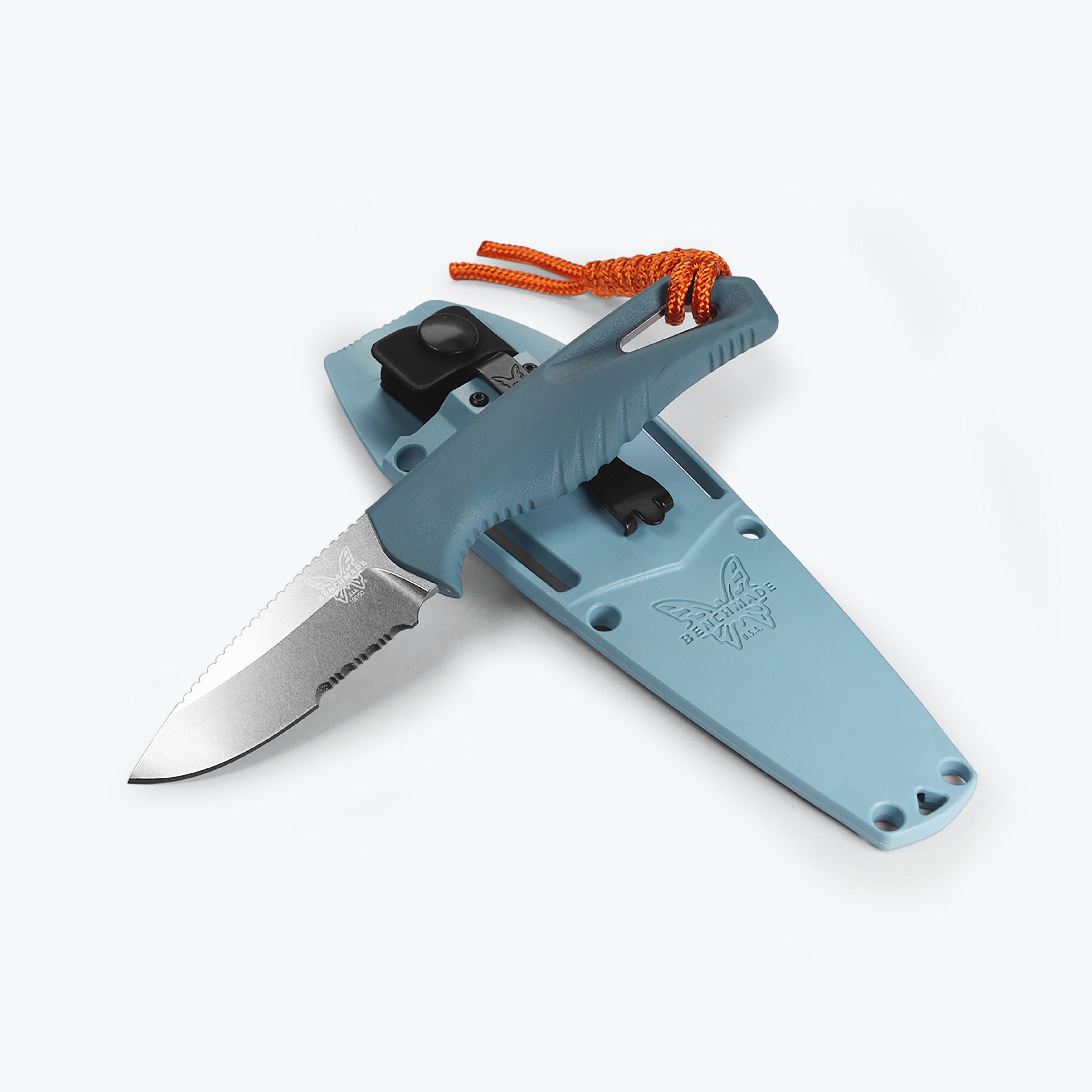 Benchmade Intersect™ Depth Blue Santoprene Serrated Magnacut Bıçak
