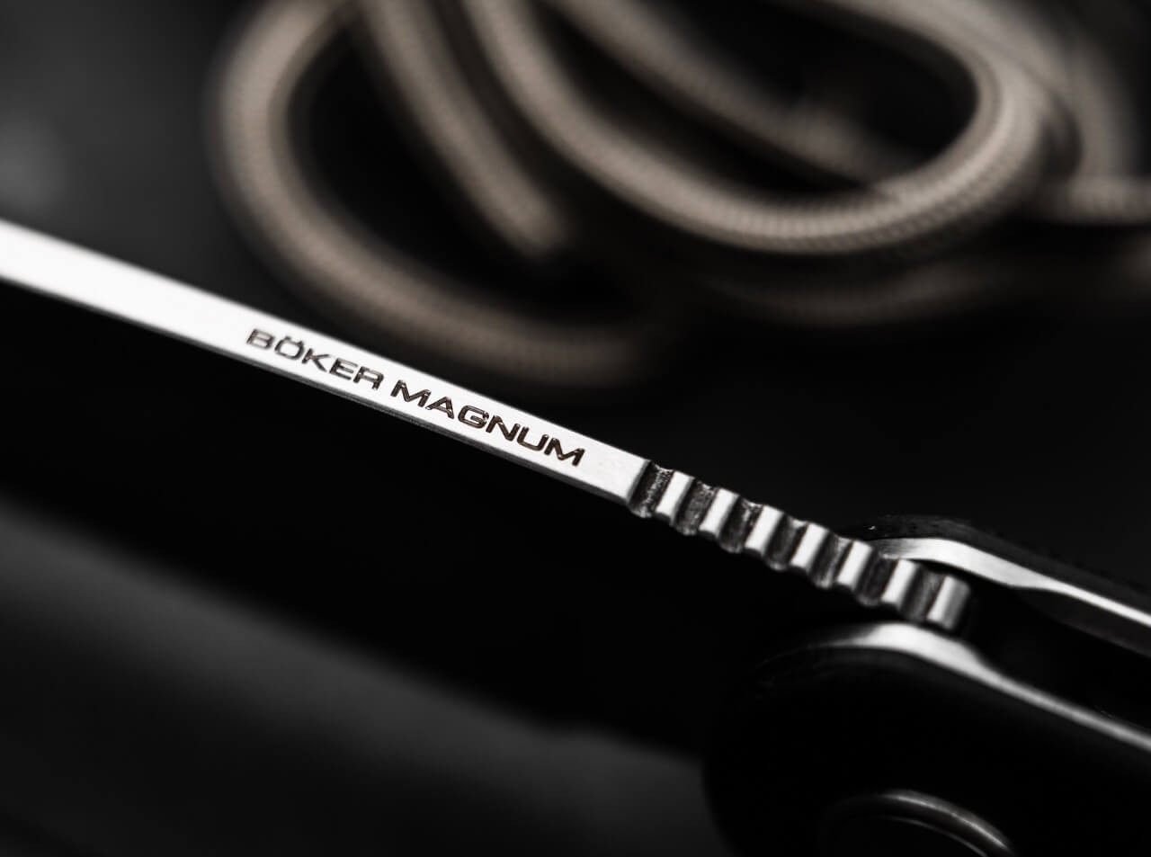 Böker Magnum Cliff Wharn Çakı