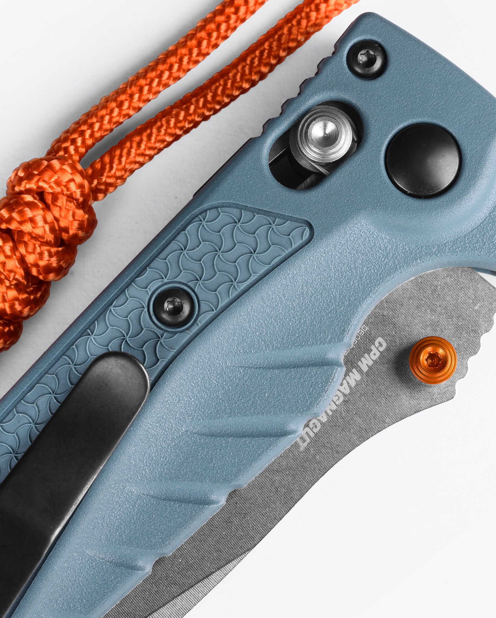 Benchmade Mini Adira™ Depth Blue Grivory® Magnacut Çakı