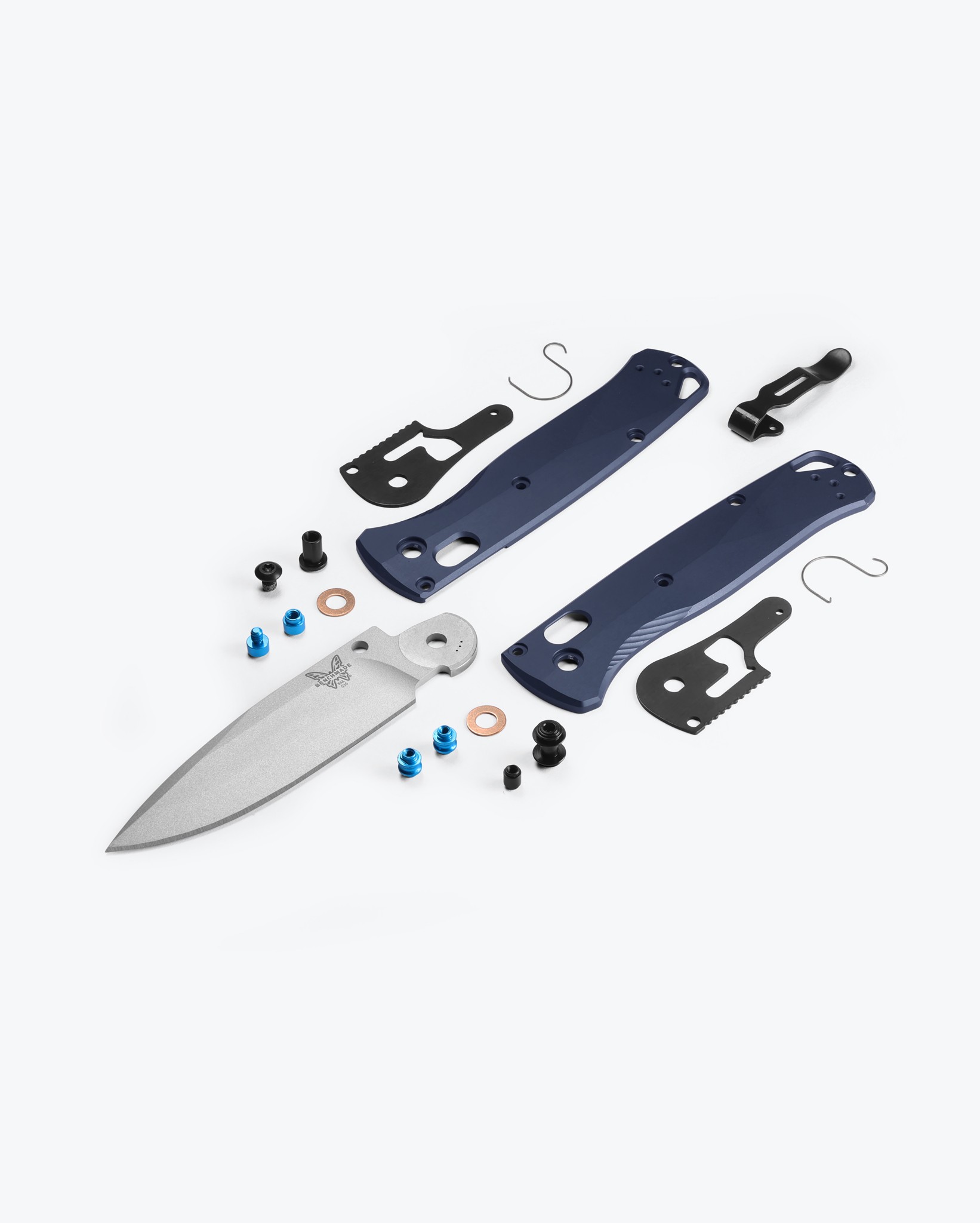 Benchmade Mini Bugout® Crater Blue Aluminum CPM-S90V Silver Çakı 