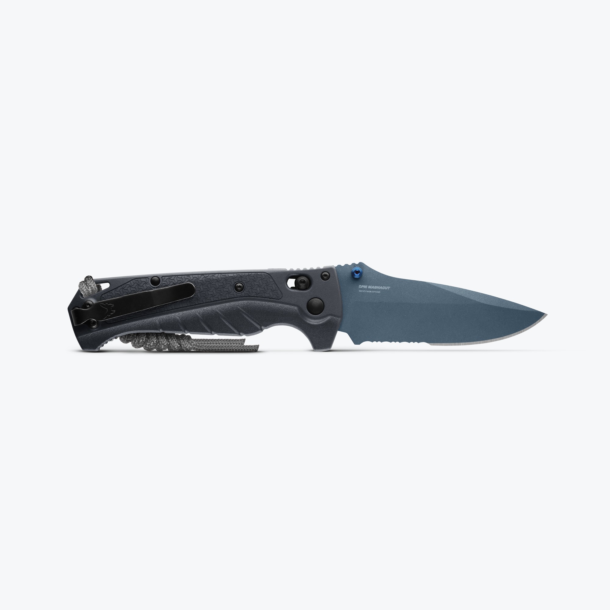 Benchmade Adira™ Tempest Gray Grivory® Serrated Magnacut Cerakote ‘‘Dark Water’’ Çakı