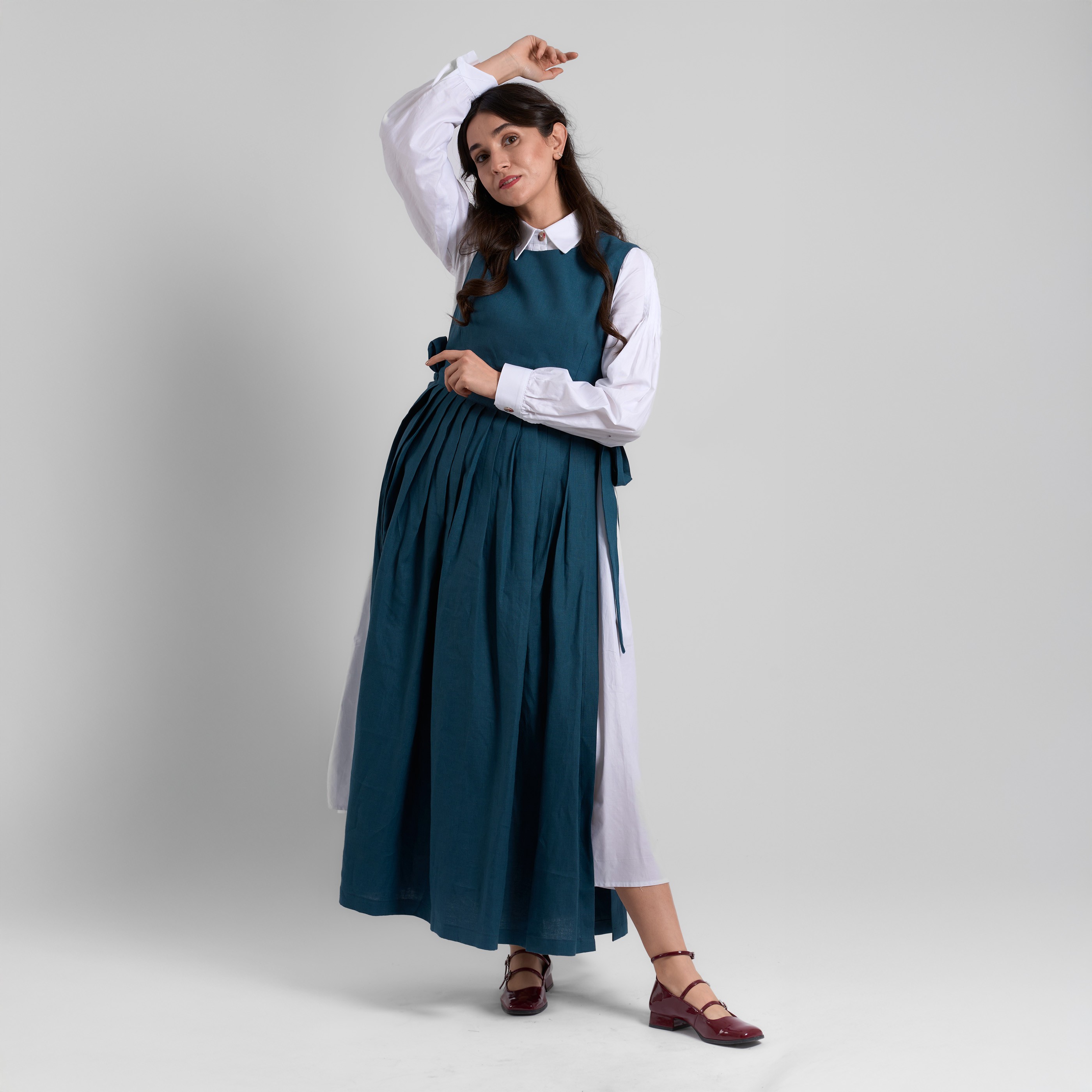 Pinafore Önlük Elbise ve Nervürlü İç Elbise Takım