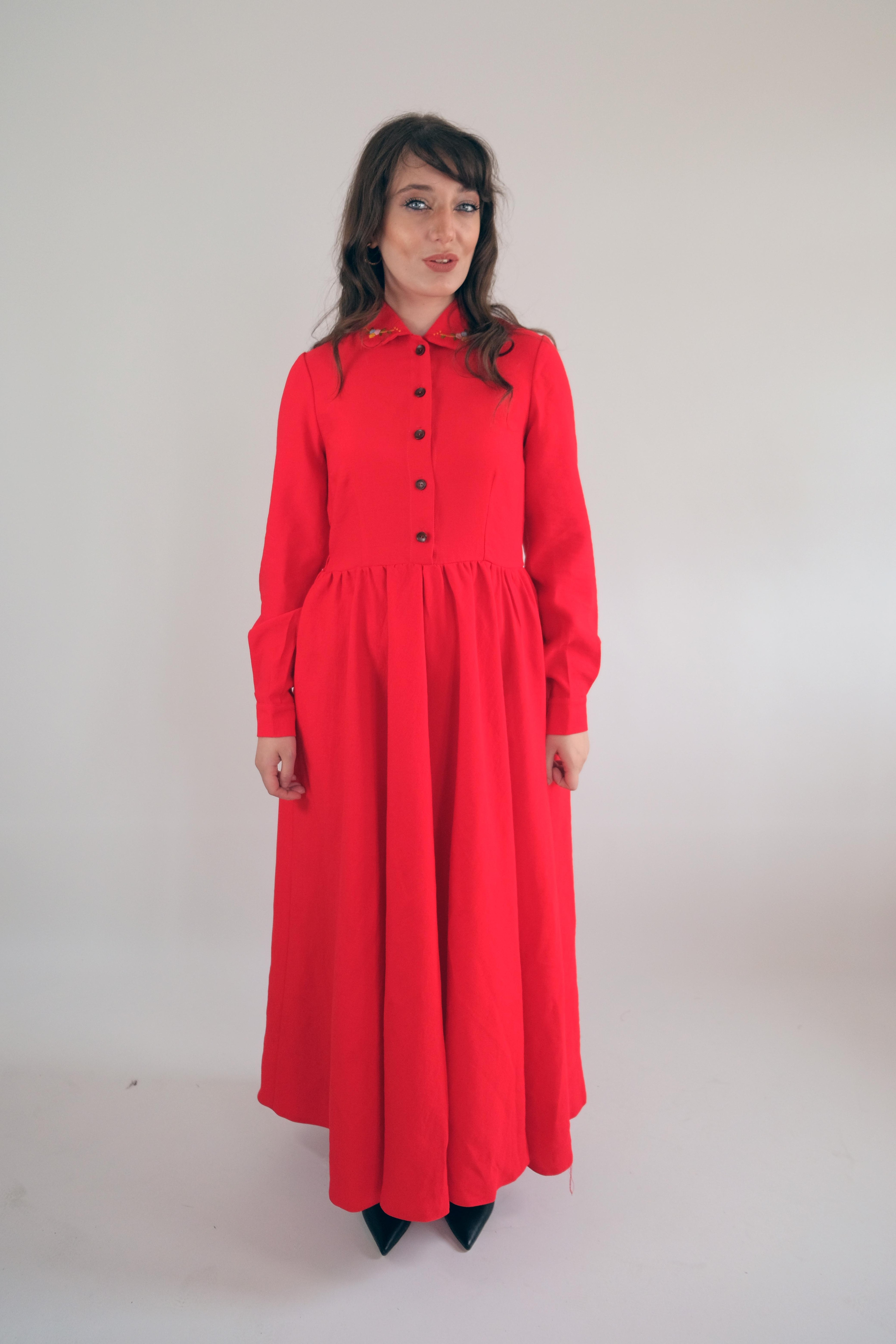 Melike Yıkanmış Keten Kırmızı İşlemeli Elbise