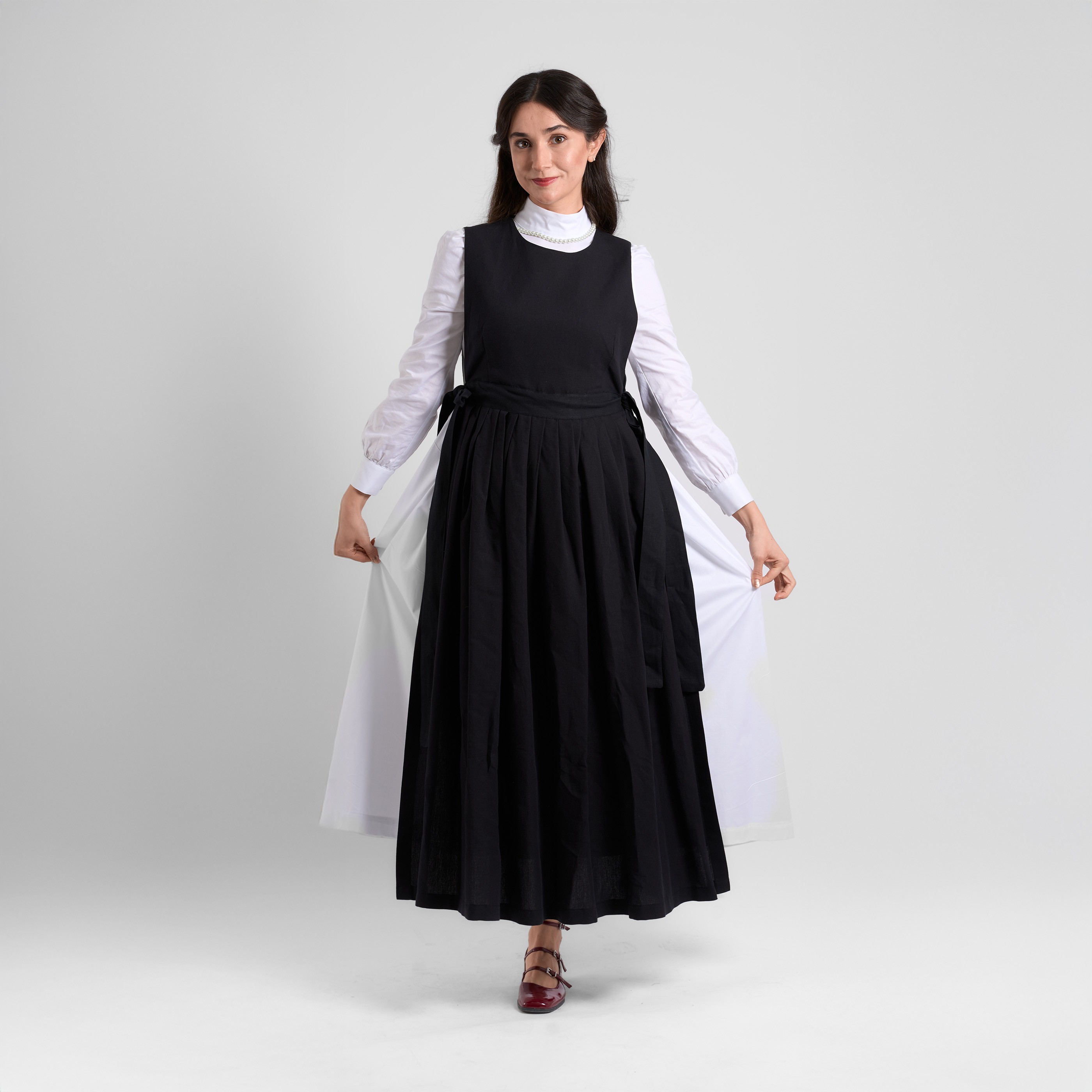 Pinafore Önlük Elbise ve Nervürlü İç Elbise Takım