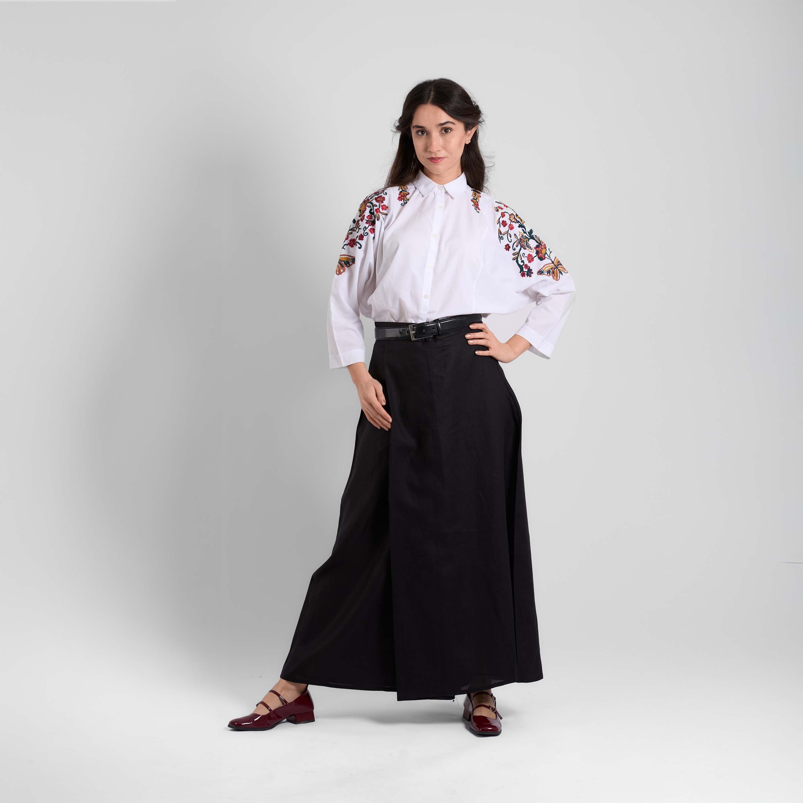 Siyah Keten Etek Pantolon
