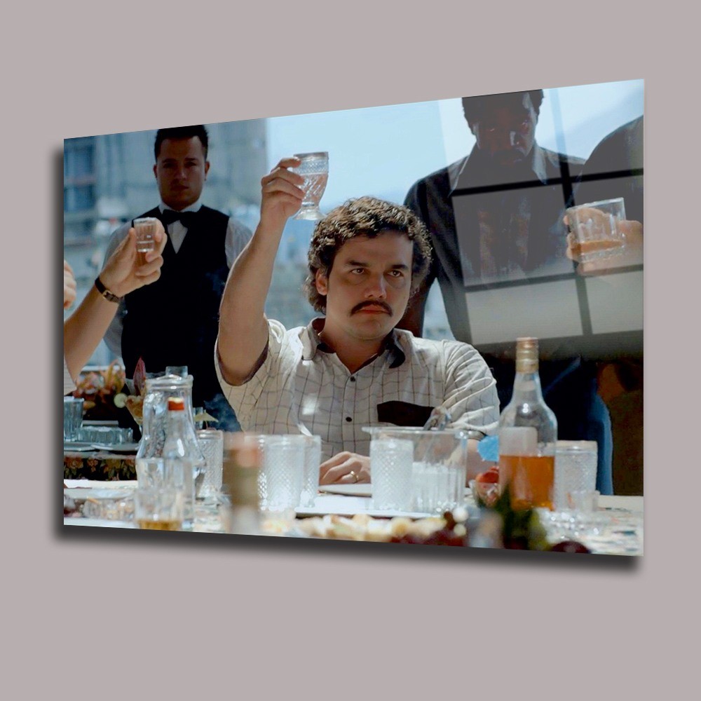 Pablo Escobar Şerefe Sinema Ve Ünlüler Cam Tablo #PCT0945