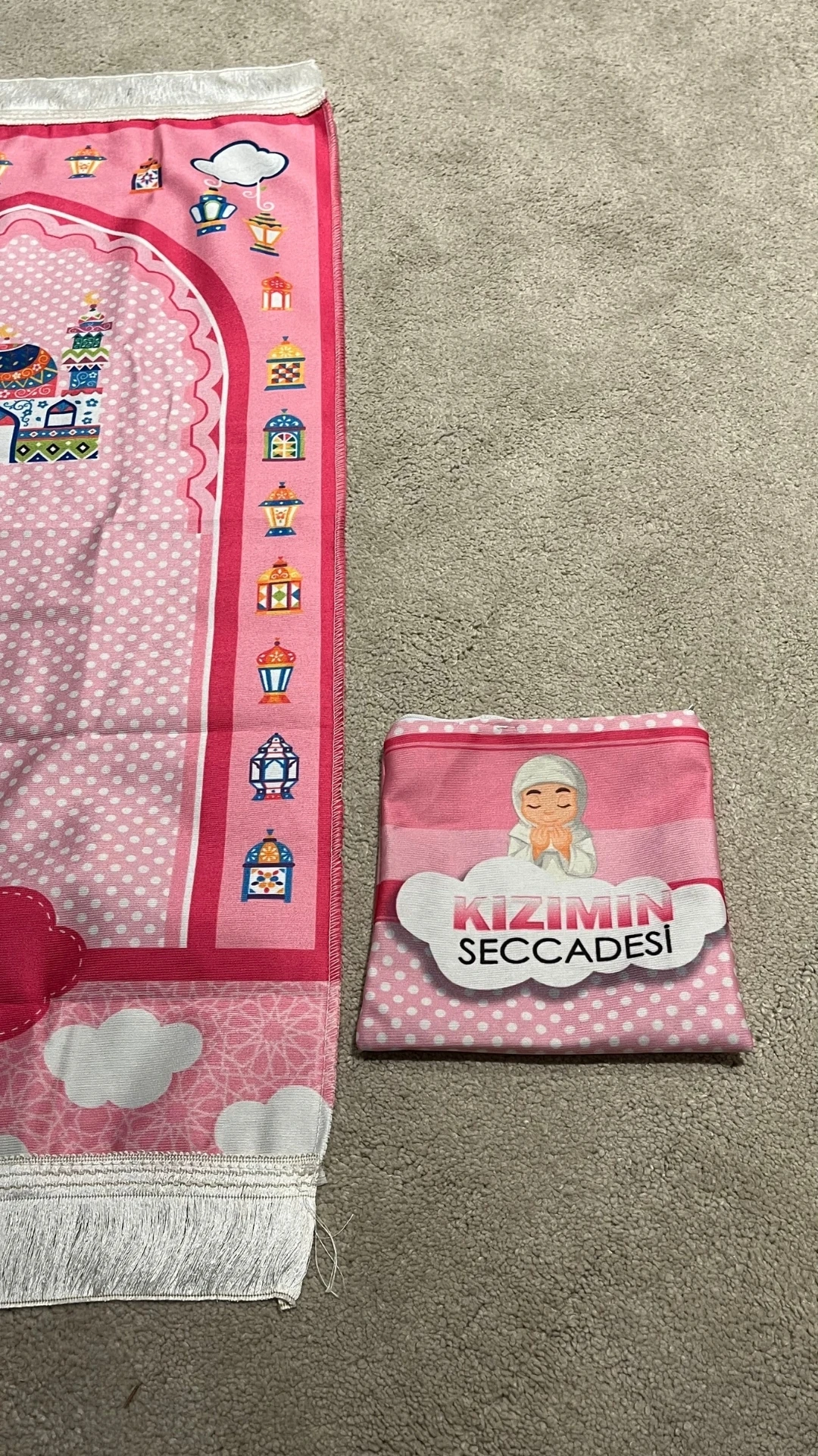 Paksu Collection Kaymaz Taban Çantalı Çocuk Seccadesi - Kız Çocuk Seccadesi - Pembe