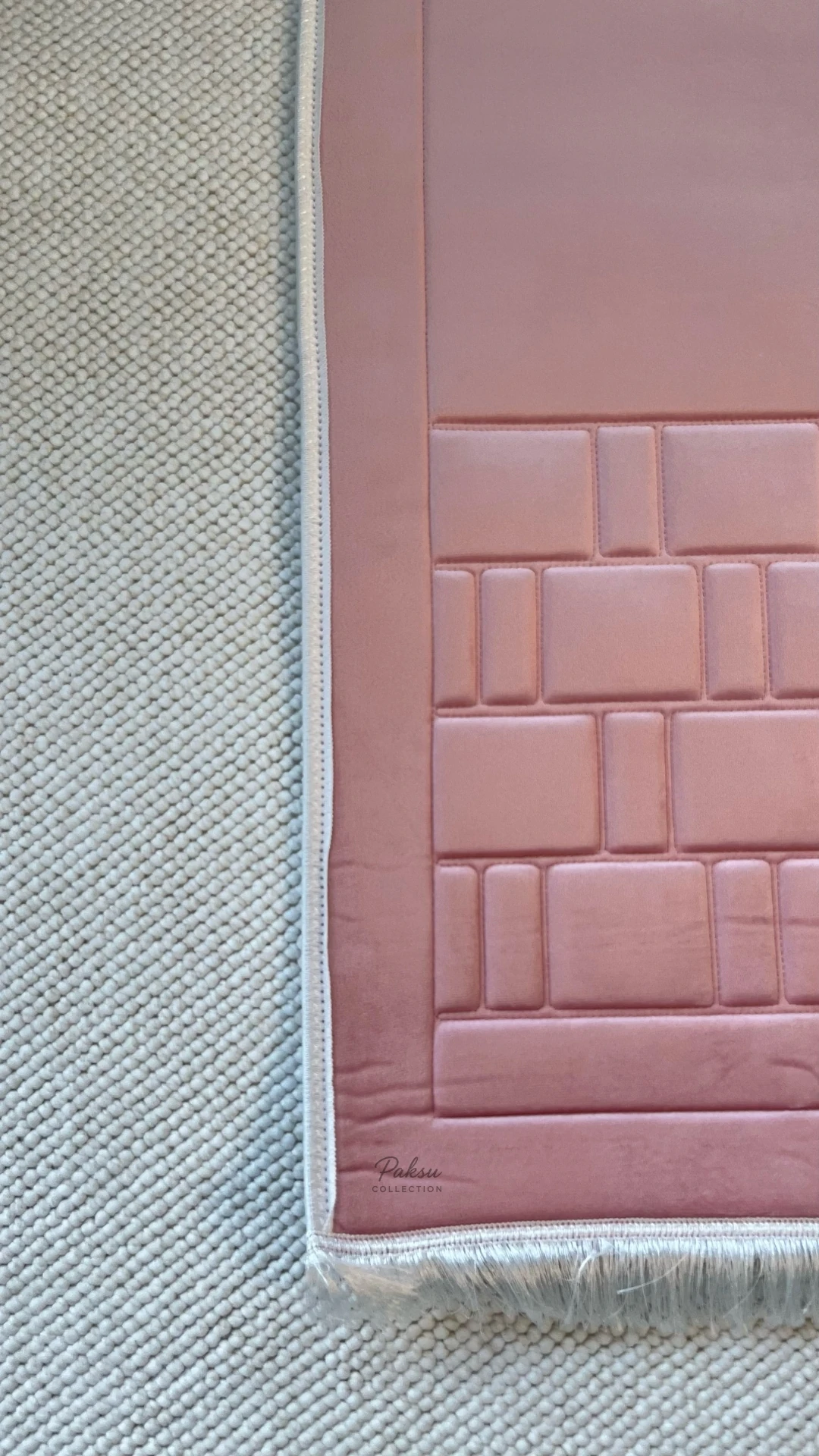 Nazenin Ortopedik Nakışlı Seccade - Pudra